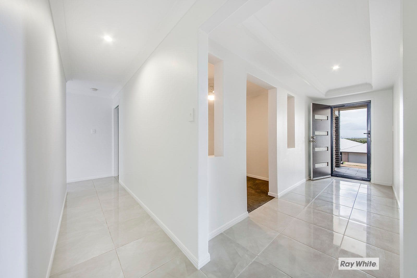 15 Bells Court, Rosslyn QLD 4703, Rosslyn - Thumbnail 2
