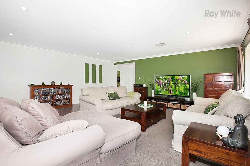 6 Lochern Court, North Lakes QLD 4509, North Lakes - Thumbnail 2