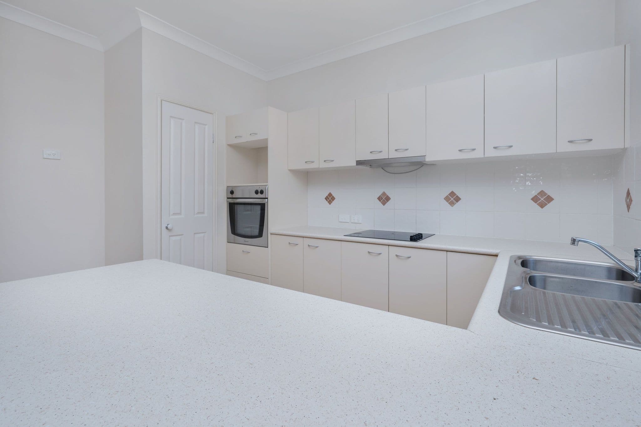 10 Firecrest Close, Upper Coomera QLD 4209, Upper Coomera - Thumbnail 8