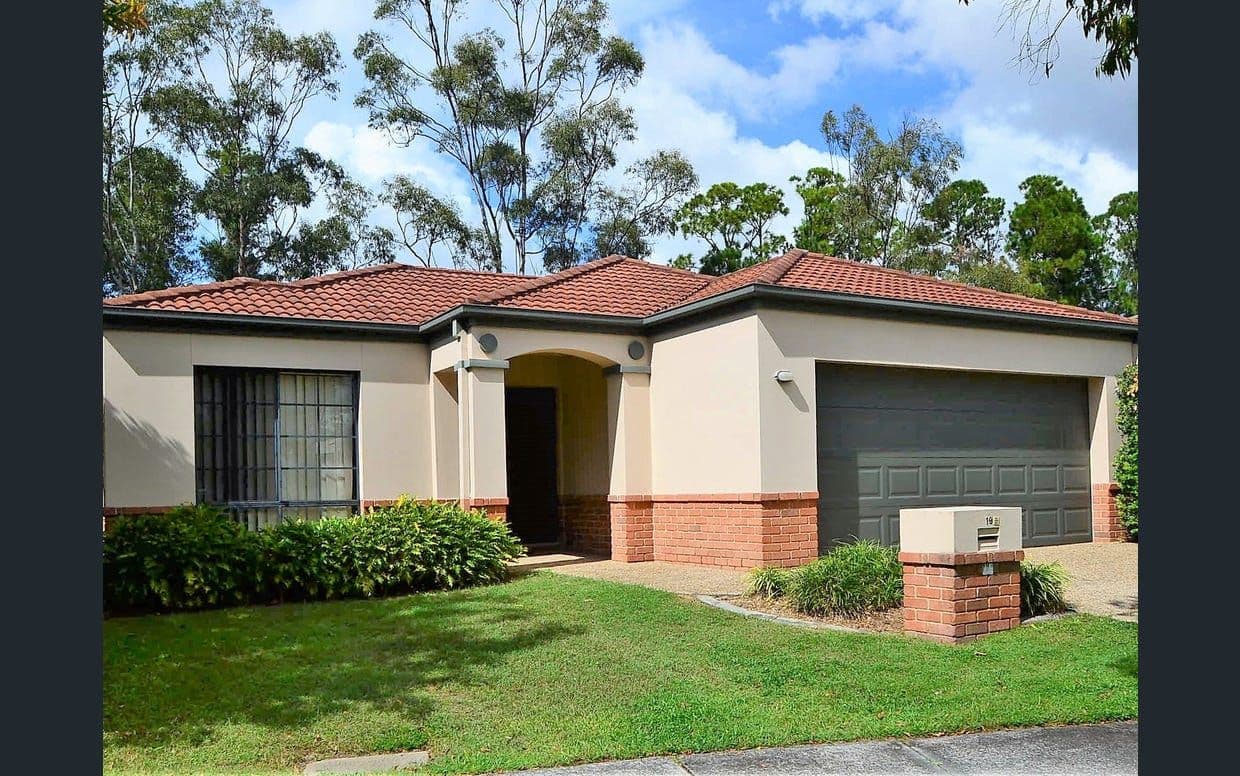19 Dunstan Drive, Robina QLD 4226, Robina - Thumbnail 3