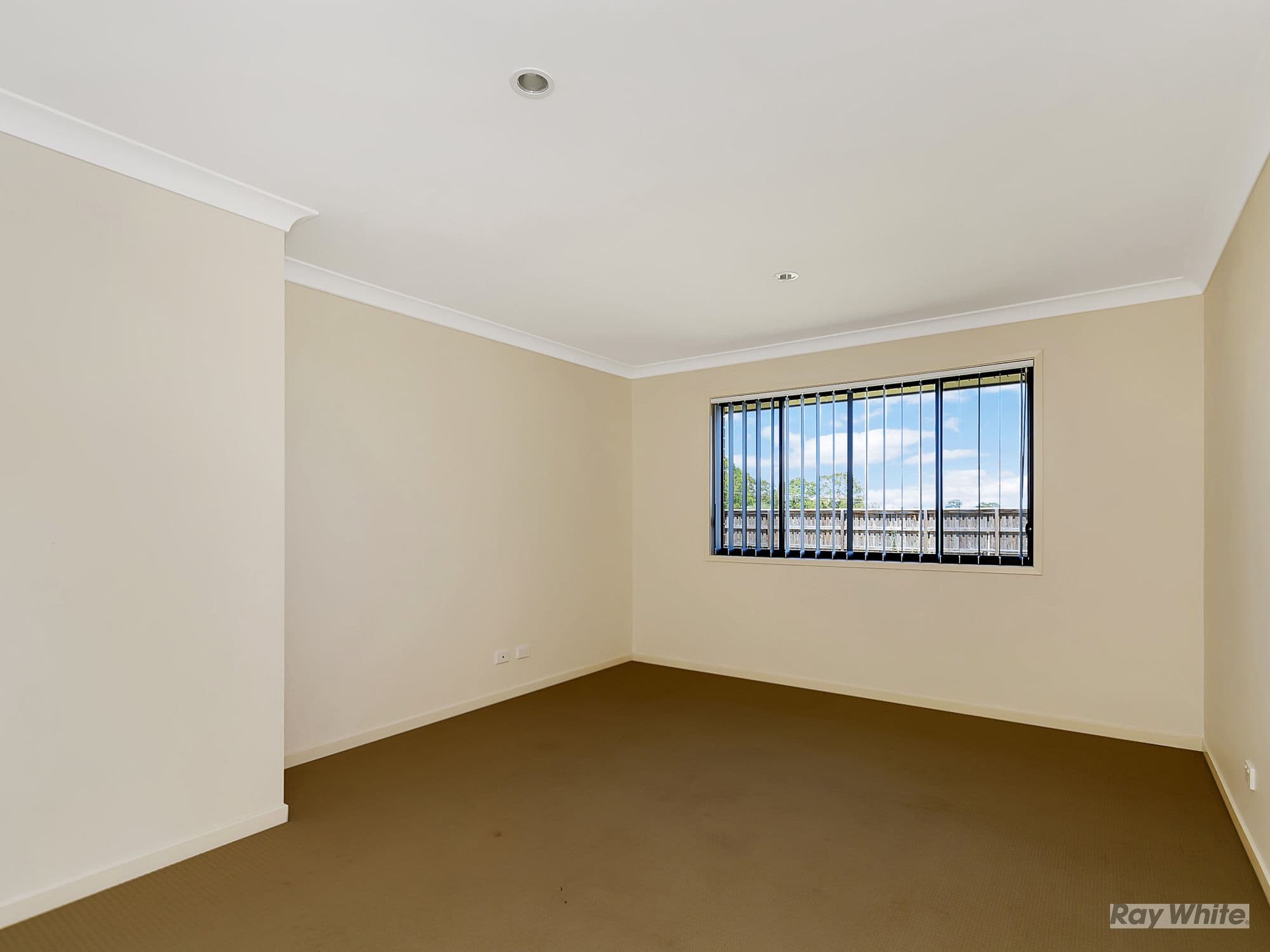 22 Phoebe Way, Gleneagle QLD 4285, Gleneagle - Thumbnail 3