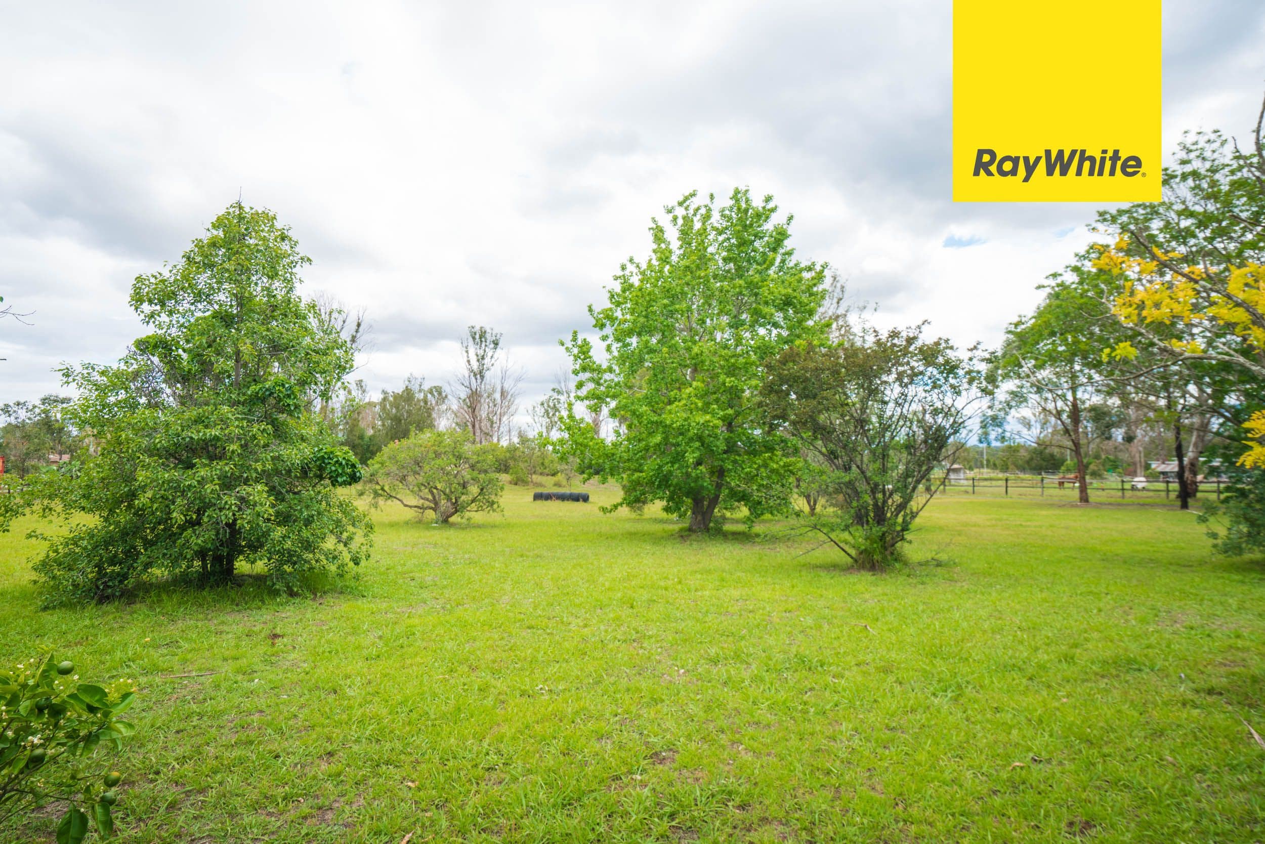 41 Bellfield Avenue, Rossmore - Thumbnail 3