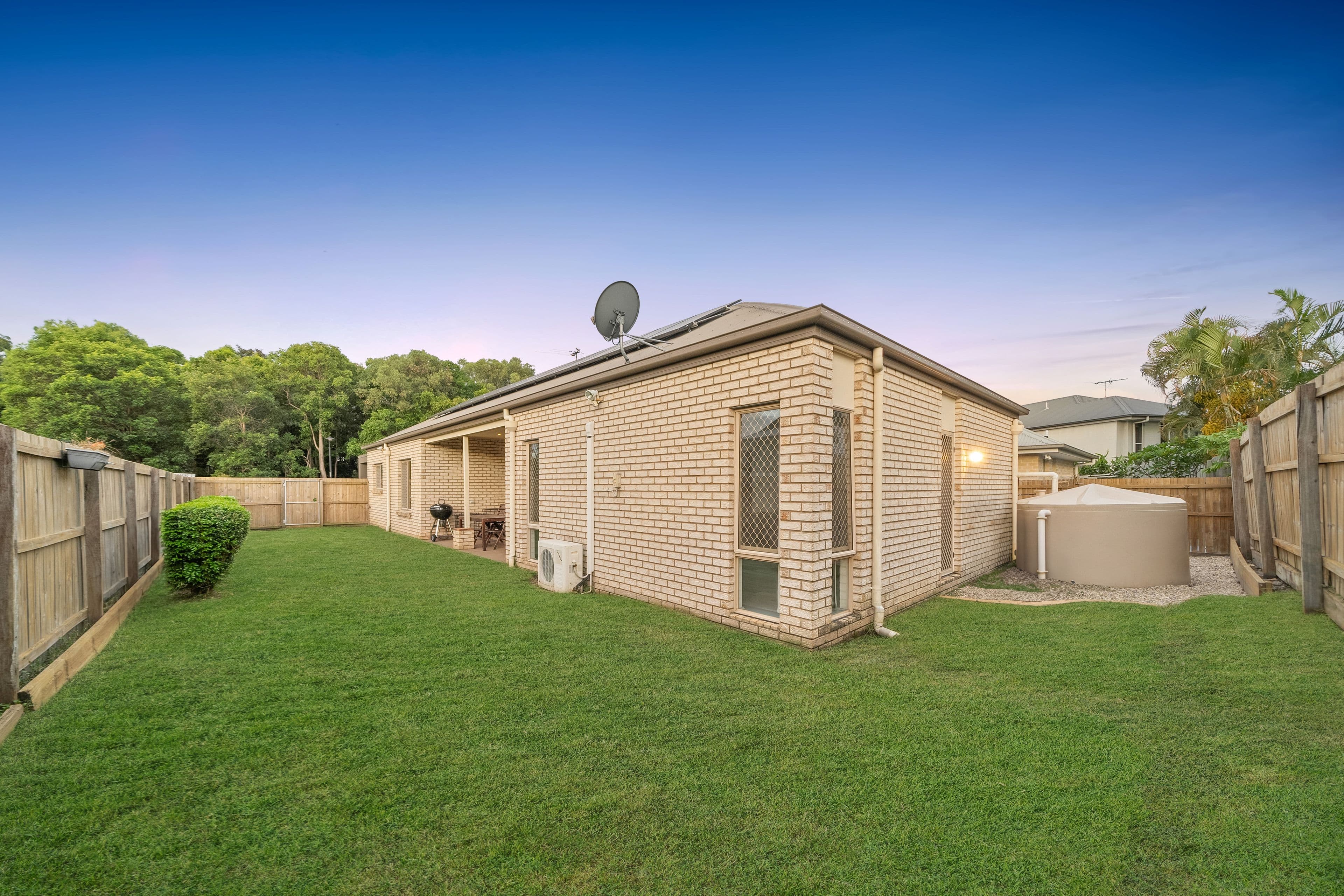2 Tamarind Street, North Lakes QLD 4509, North Lakes - Thumbnail 8
