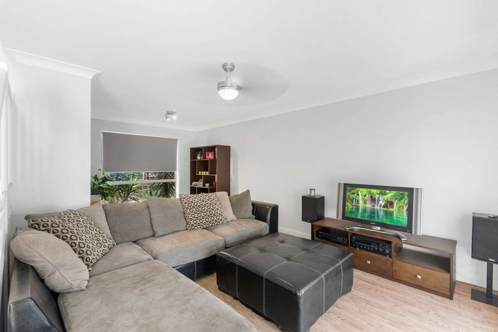 7 Bilinga Place, Kallangur QLD 4503, Kallangur - Thumbnail 3