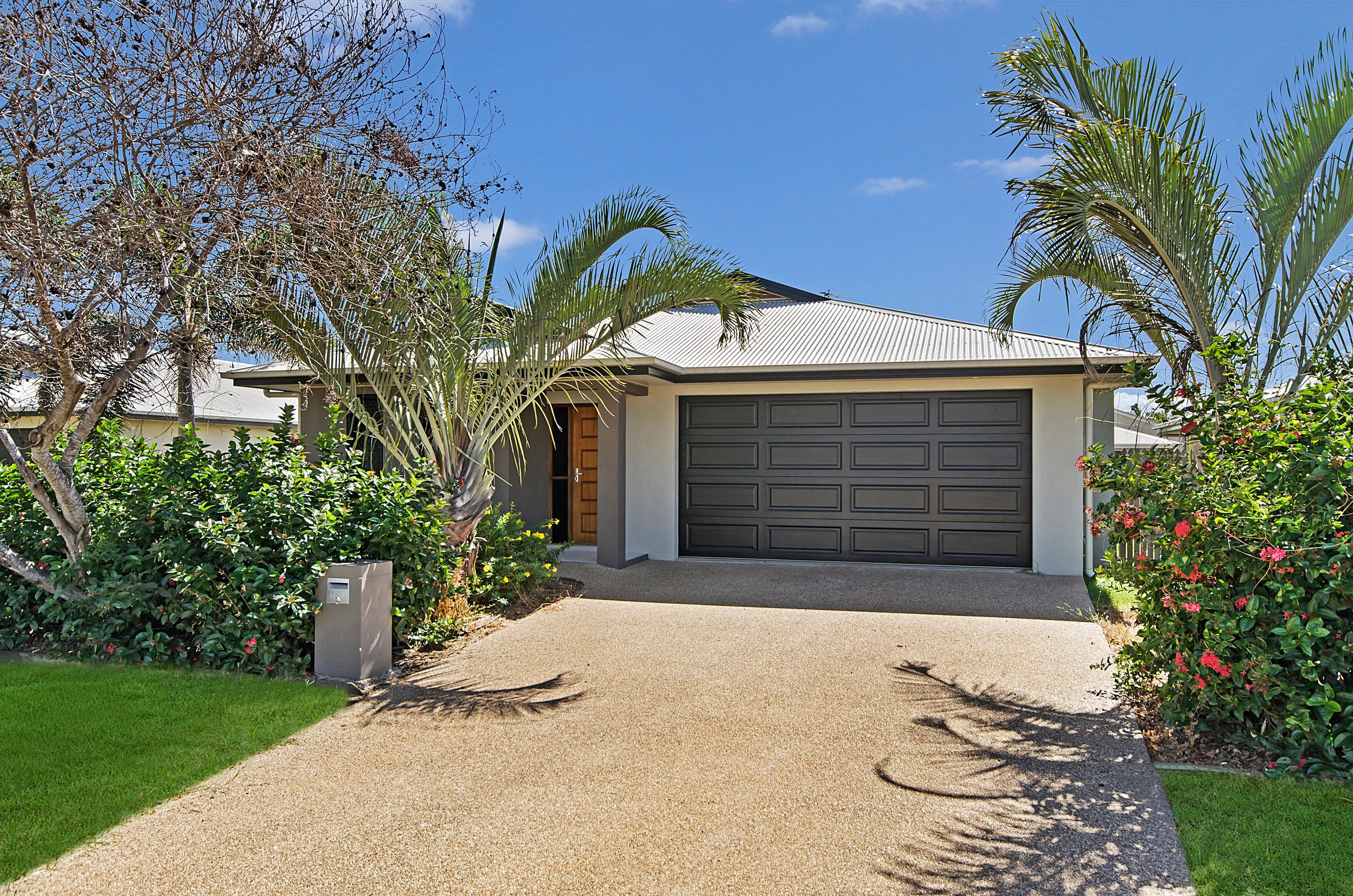 9 Peregrine Avenue, Kelso QLD 4815, Kelso - Image 1