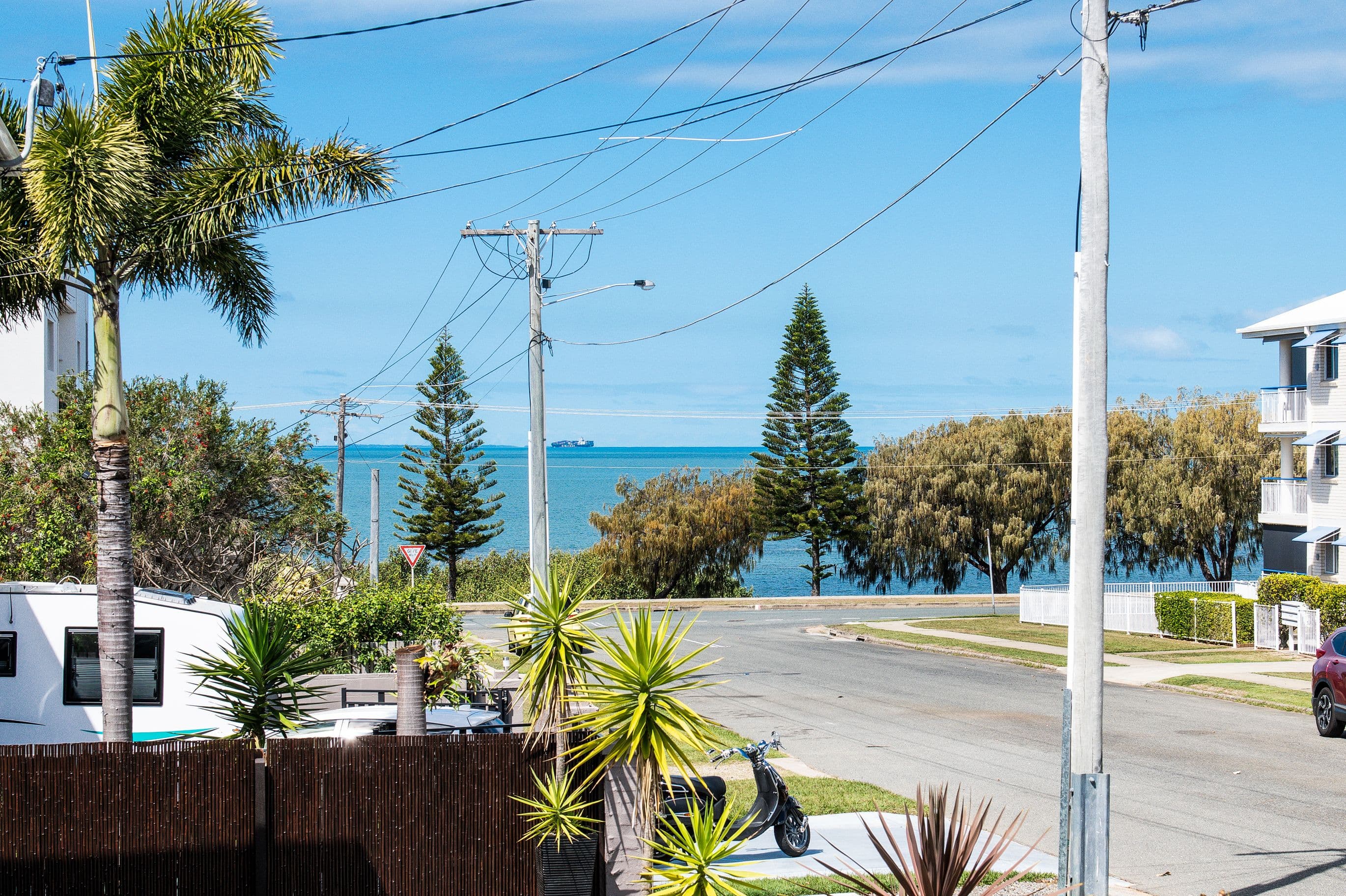 8 Annie Street, Woody Point QLD 4019, Woody Point - Thumbnail 4