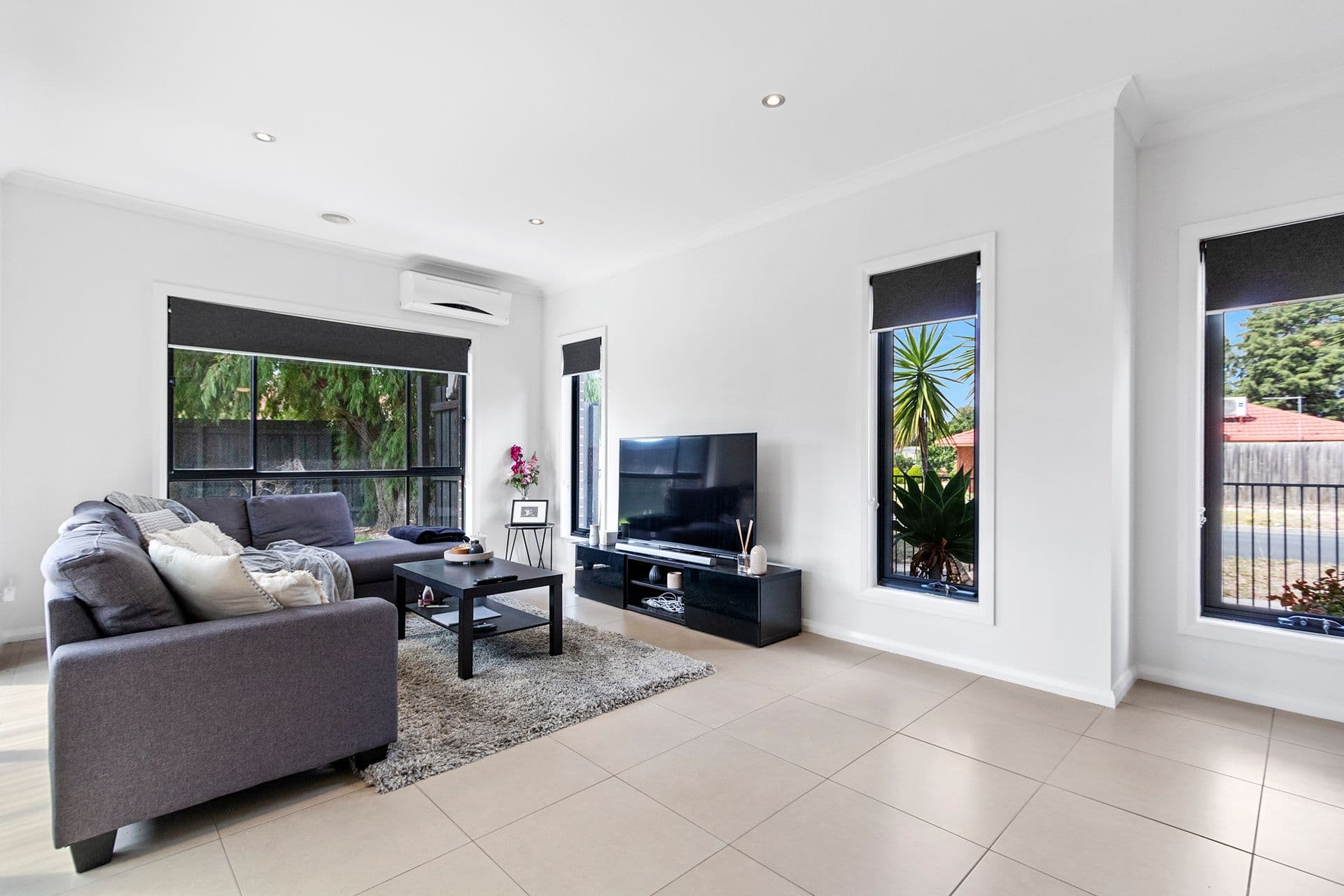 35 Earnshaw Drive, Carrum Downs VIC 3201, Carrum Downs - Thumbnail 3