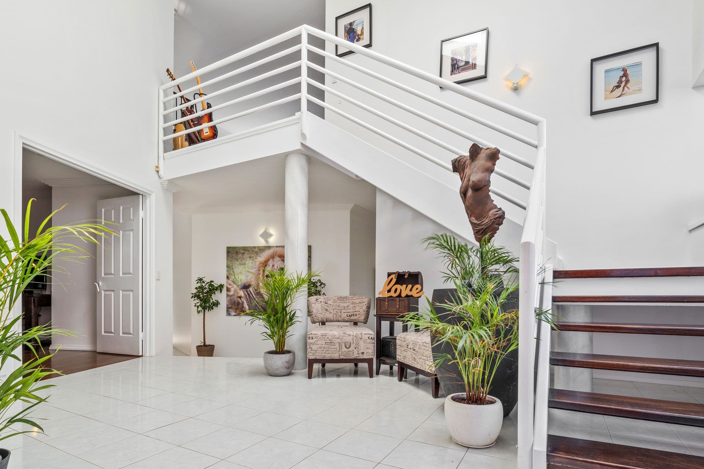 4 Sundance Way, Runaway Bay QLD 4216, Runaway Bay - Thumbnail 4