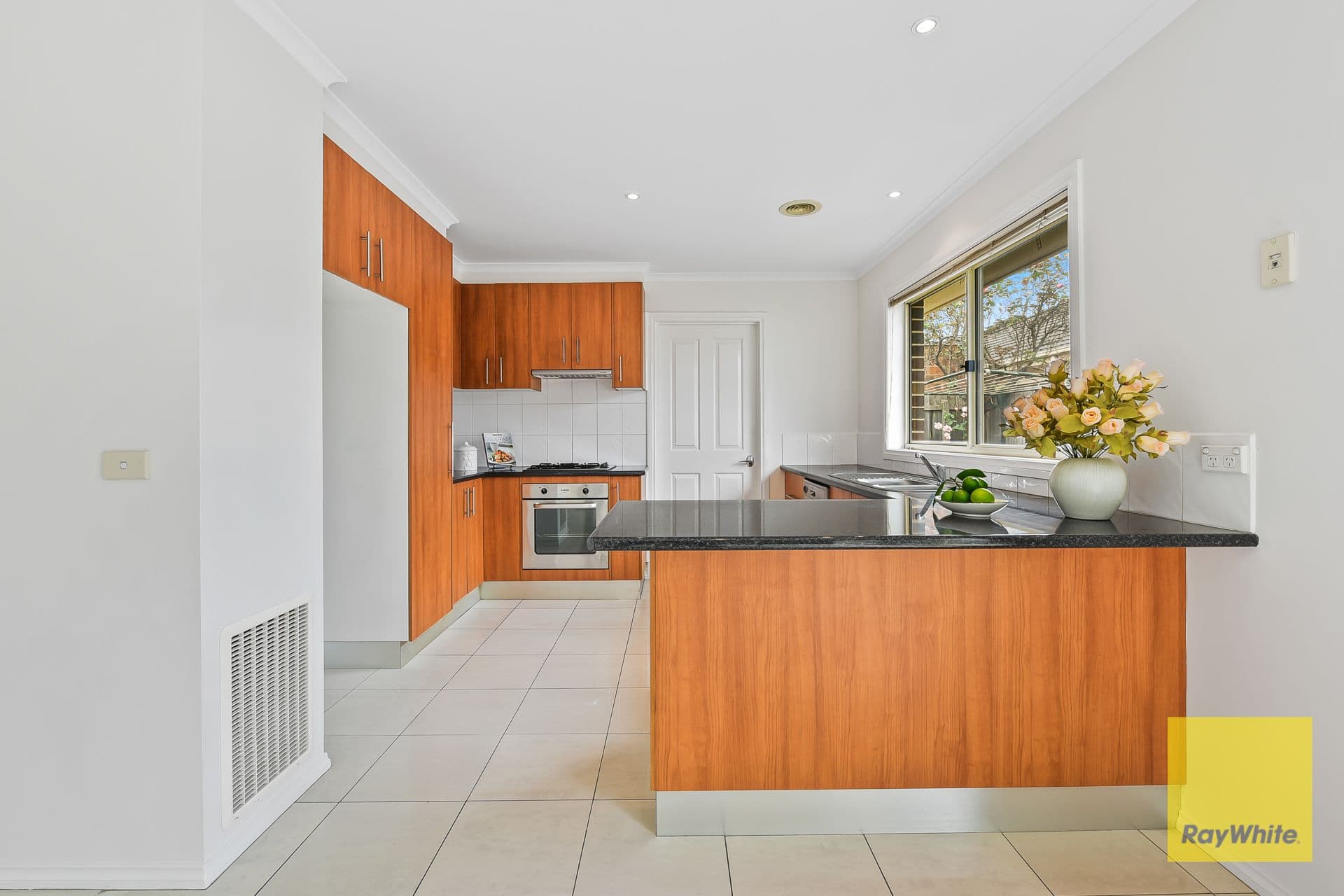 17 Burrows Avenue, Dandenong VIC 3175, Dandenong - Thumbnail 4