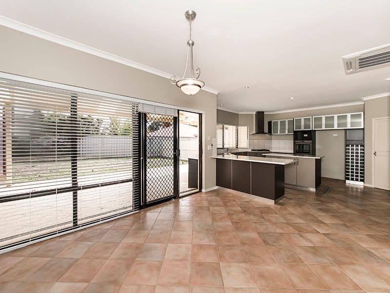 29 St Raphael Crescent, Port Kennedy WA 6172, Port Kennedy - Thumbnail 3