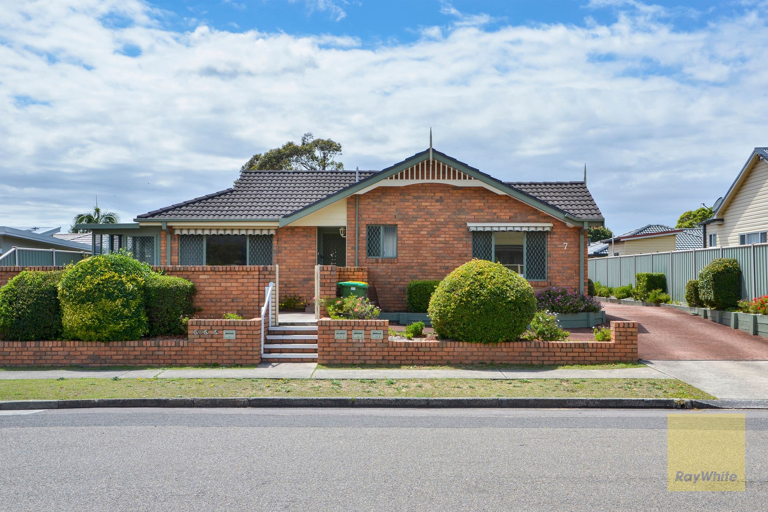 7 Morris Street, Umina Beach NSW 2257, Umina Beach - Thumbnail 3