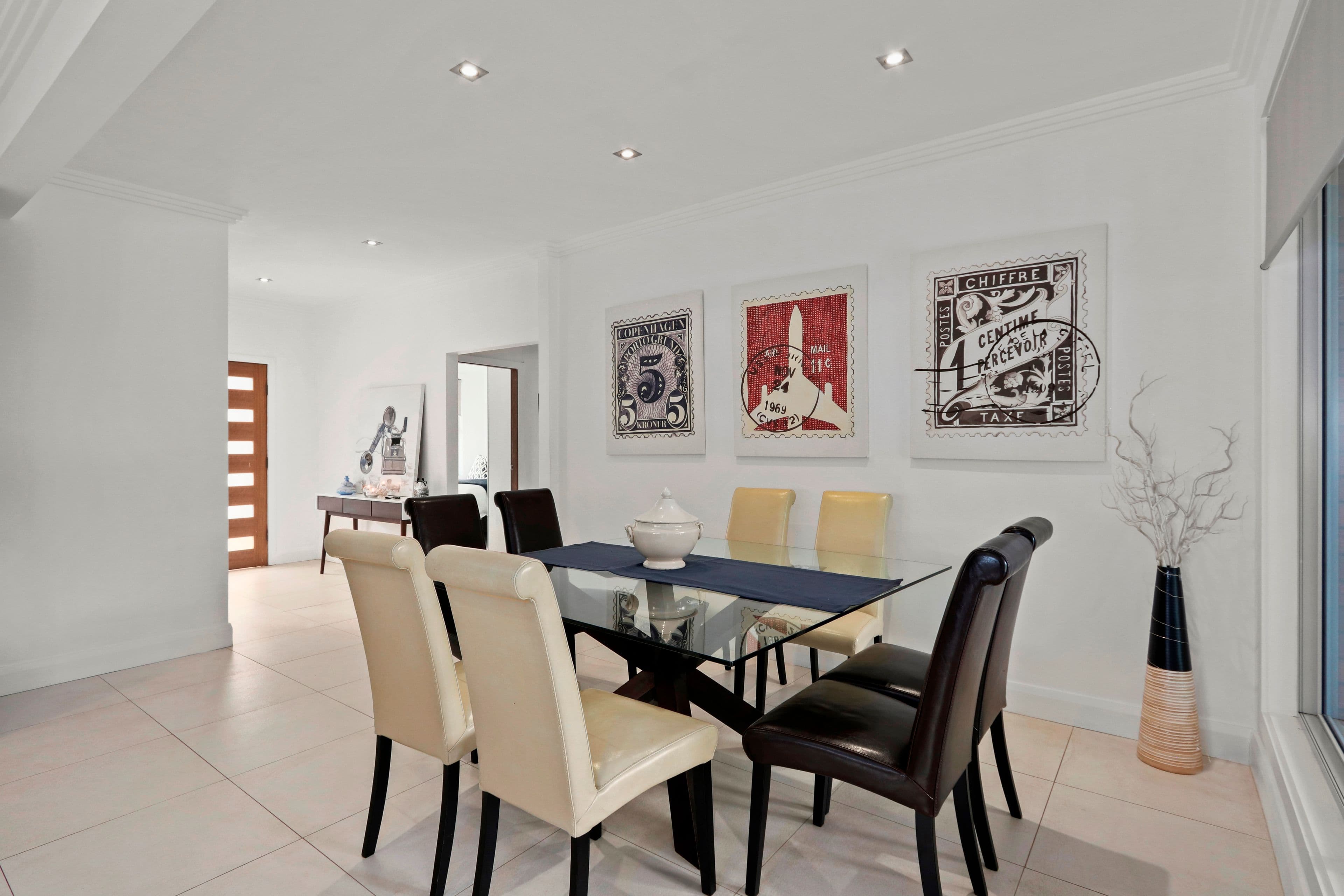 17 Kyle Parade, Blakehurst - Thumbnail 4