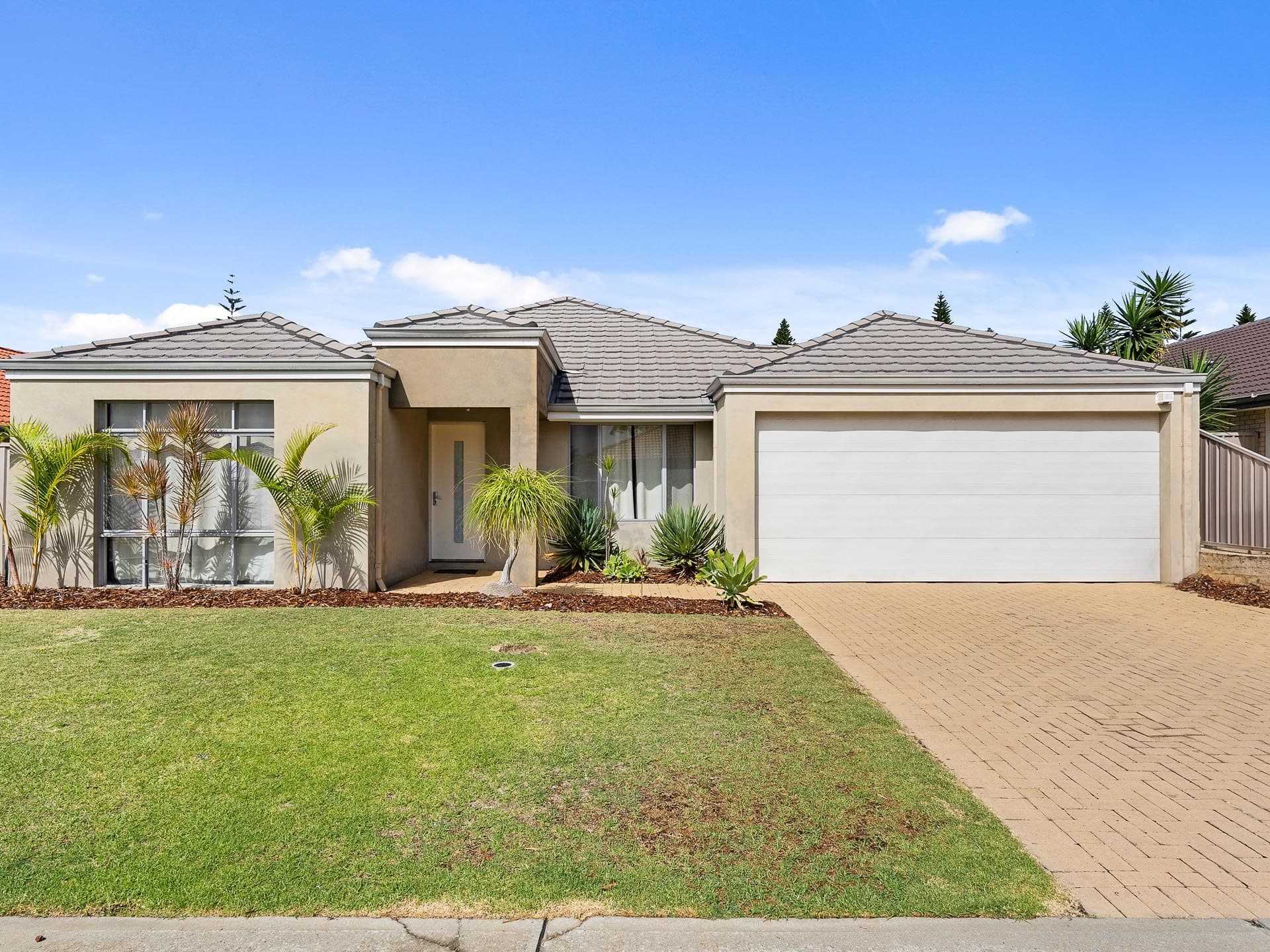 10 Wuraling Pass, Wannanup WA 6210, Wannanup - Image 1