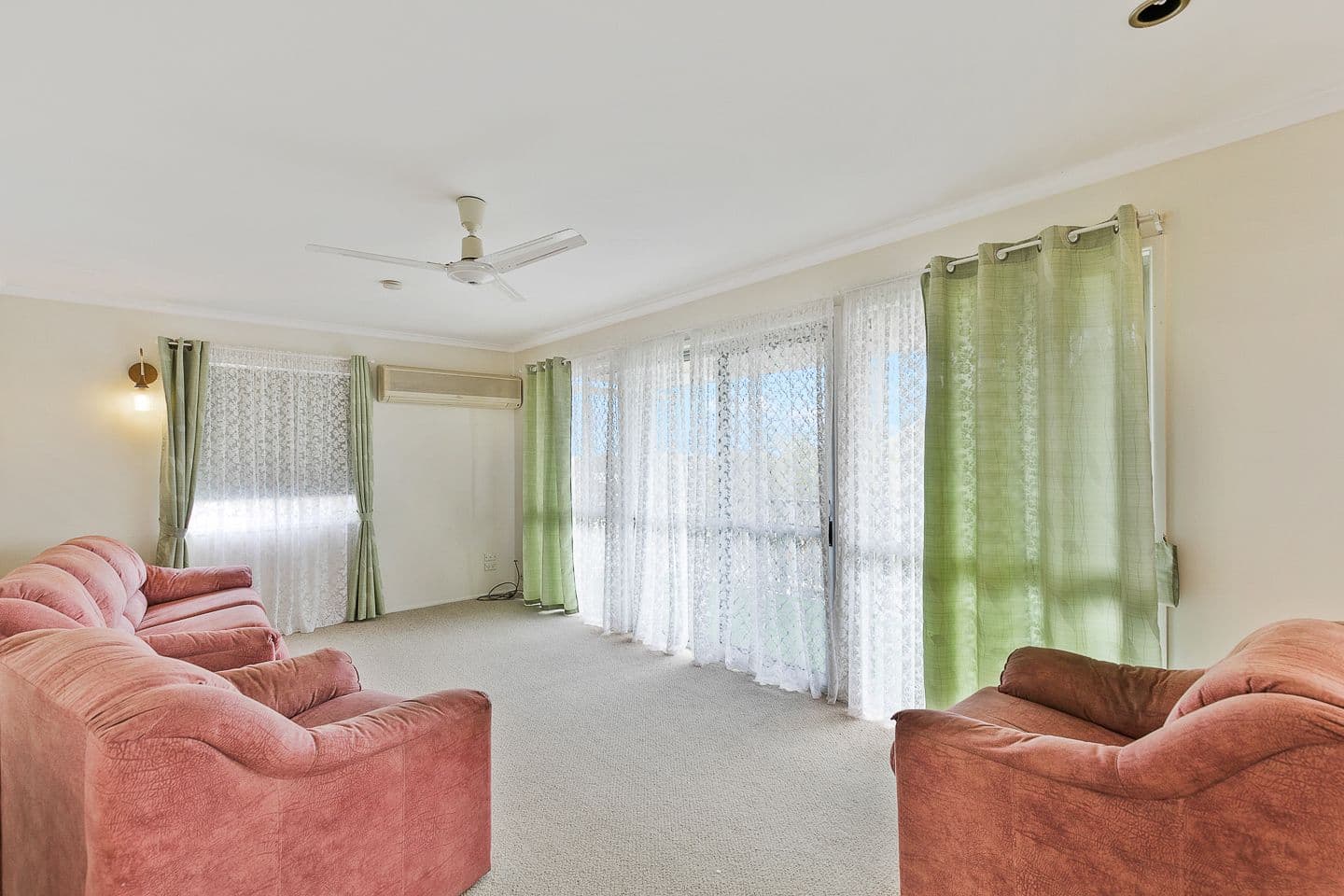 393 Boat Harbour Drive, Scarness QLD 4655, Scarness - Thumbnail 3