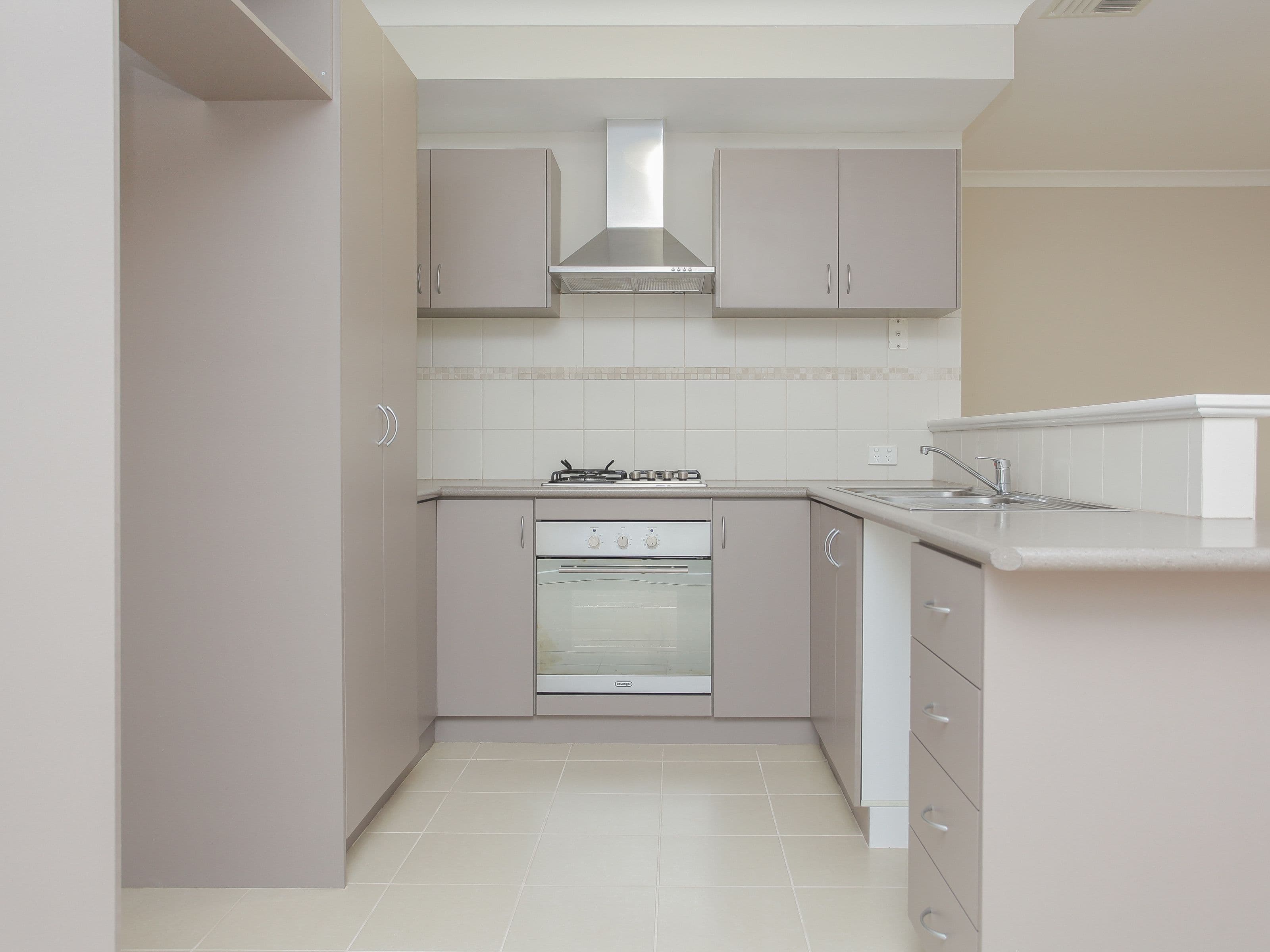 19 Bent Street, Cannington WA 6107, Cannington - Thumbnail 4