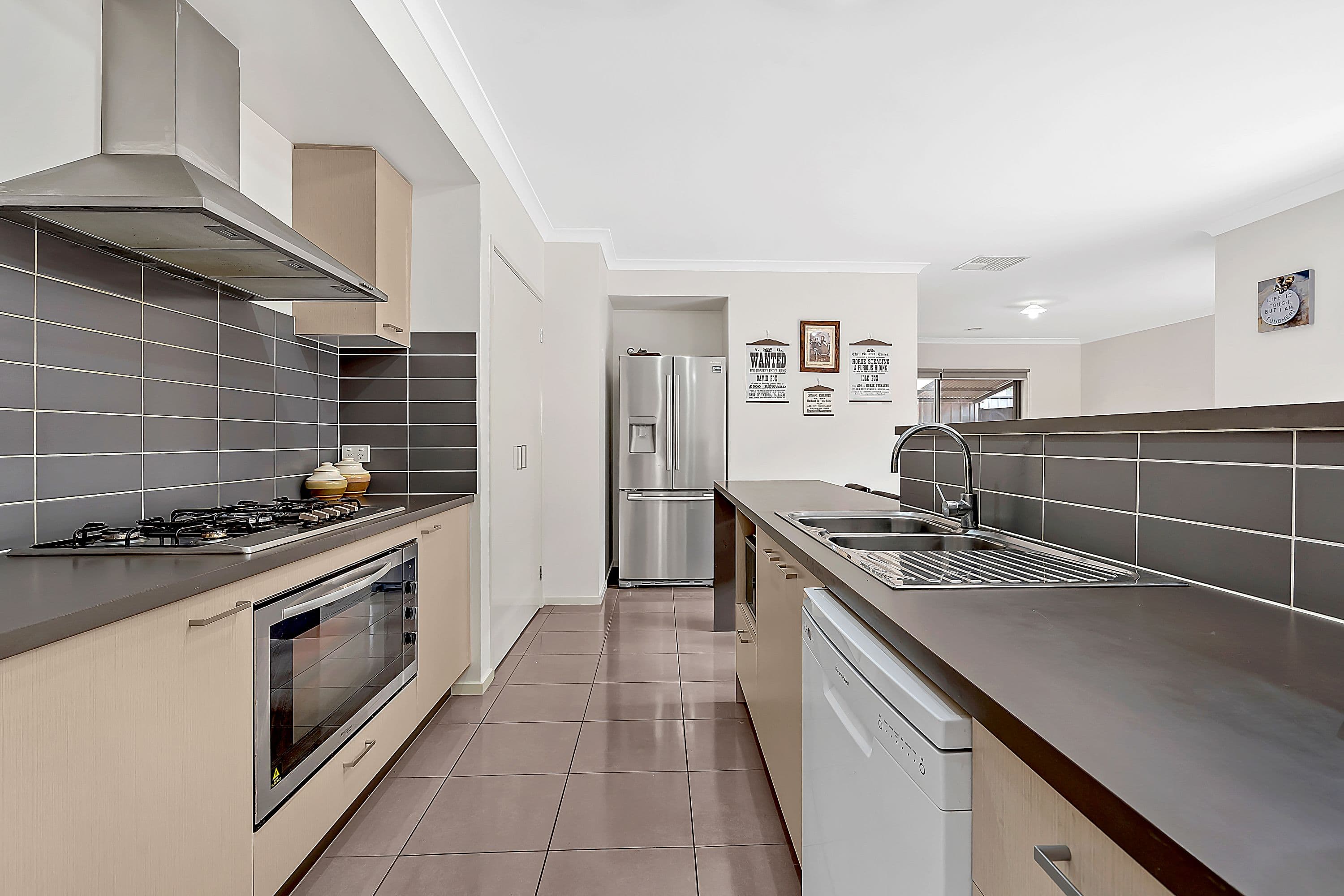 34 Taylan Street, Craigieburn VIC 3064, Craigieburn - Thumbnail 4