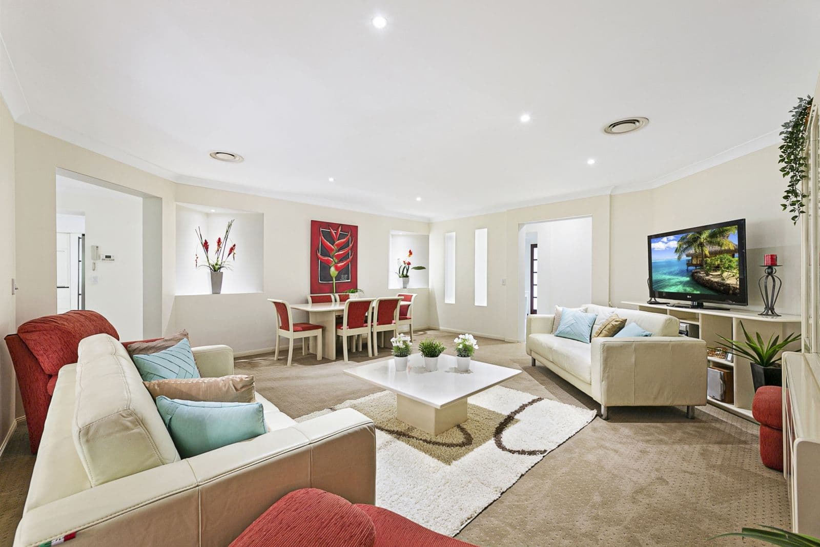 14 Orpington Court, Arundel QLD 4214, Arundel - Thumbnail 2