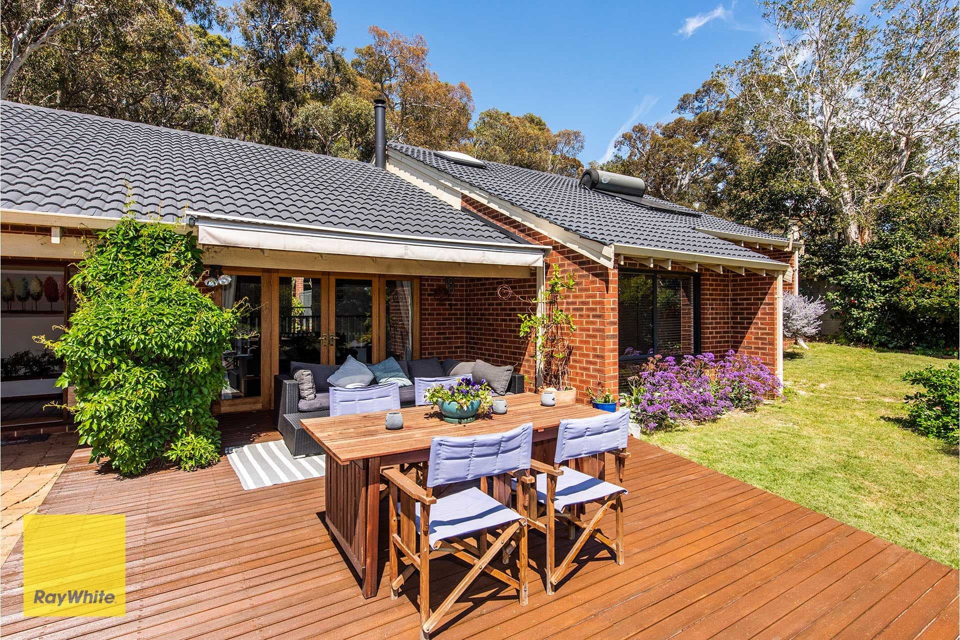 49 Girrawheen Drive, Gooseberry Hill WA 6076, Gooseberry Hill - Thumbnail 2