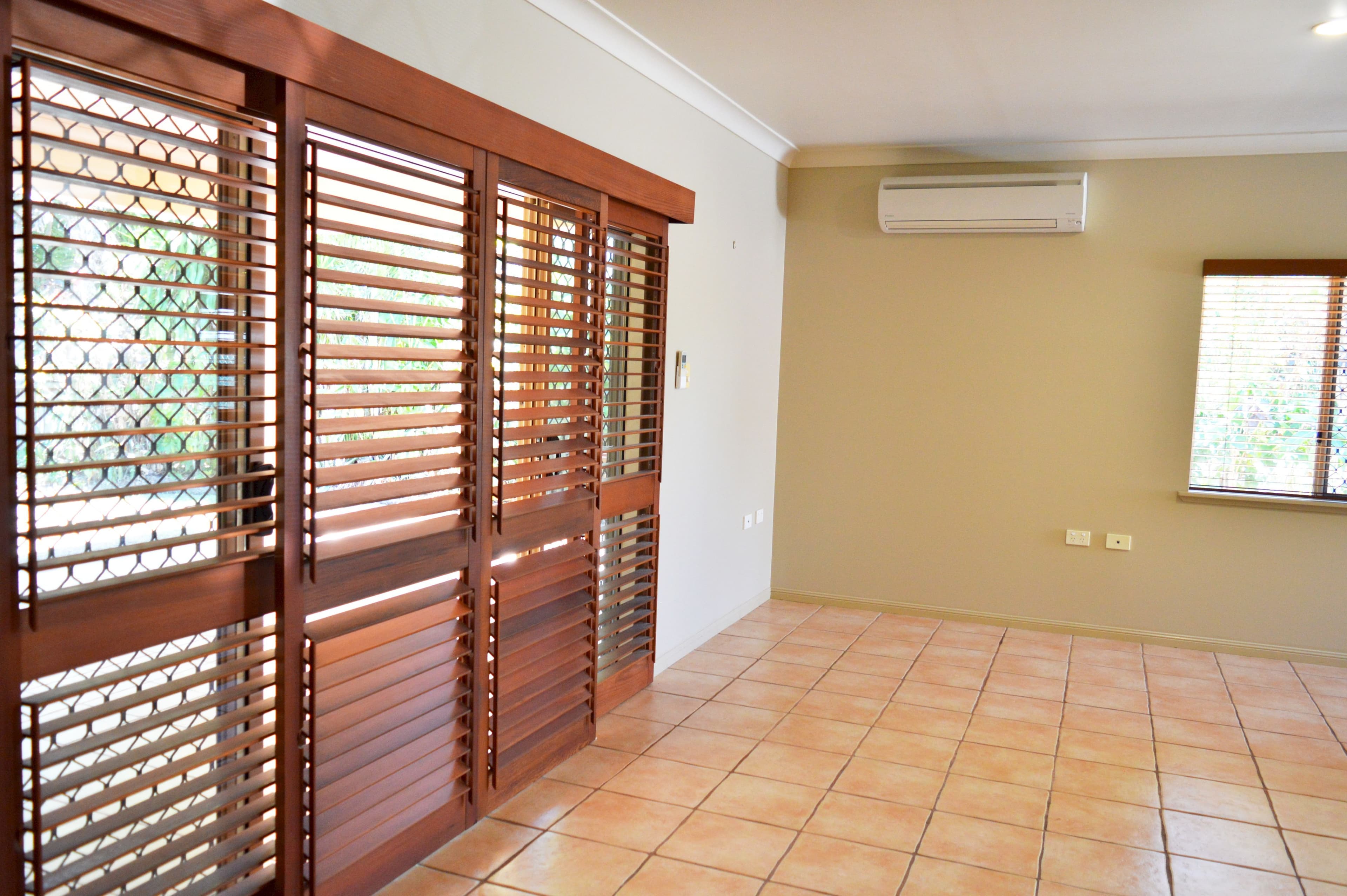 12 McNamara Street, Wongaling Beach QLD 4852, Wongaling Beach - Thumbnail 4