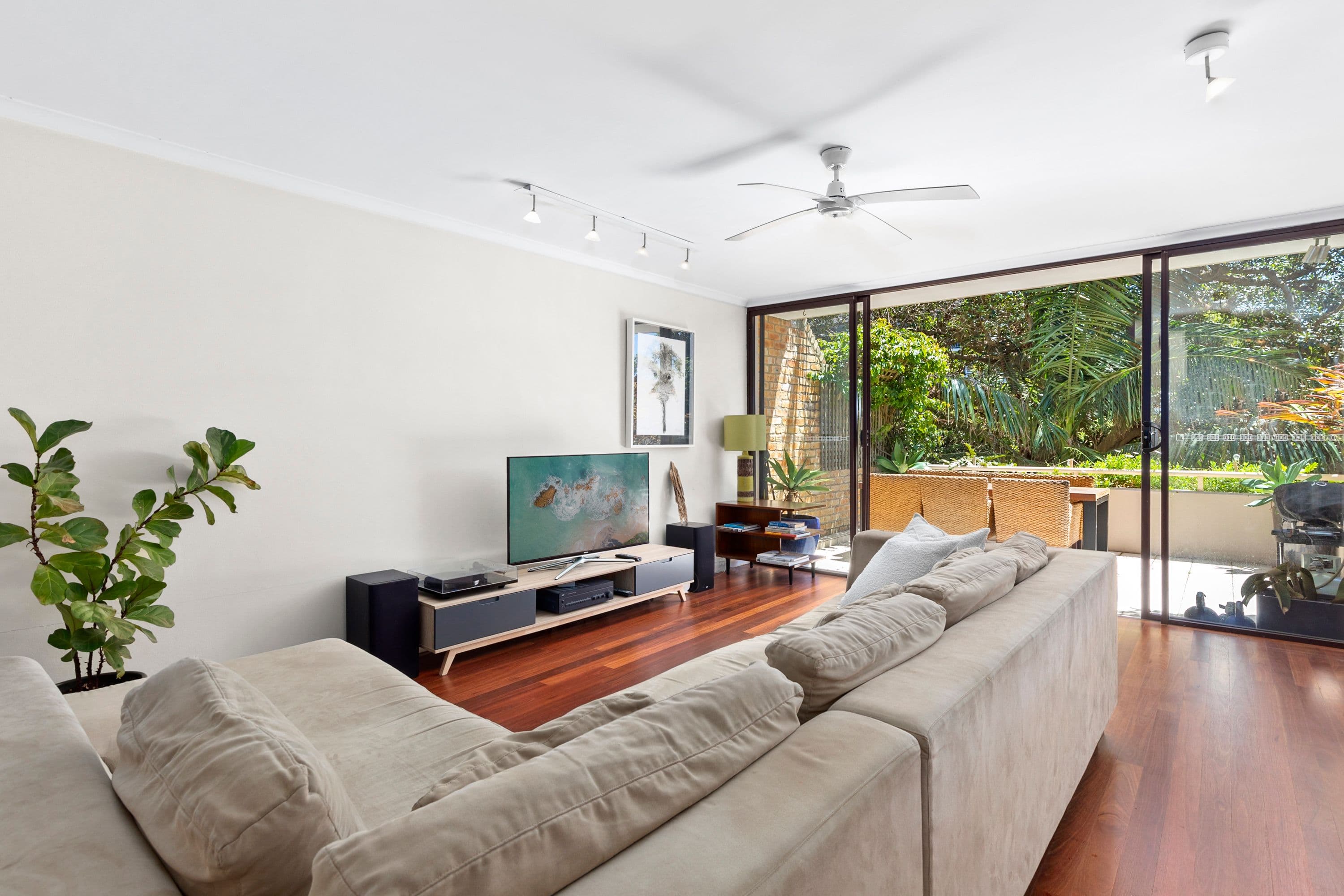 16 Mactier Street, Narrabeen NSW 2101, Narrabeen - Image 1