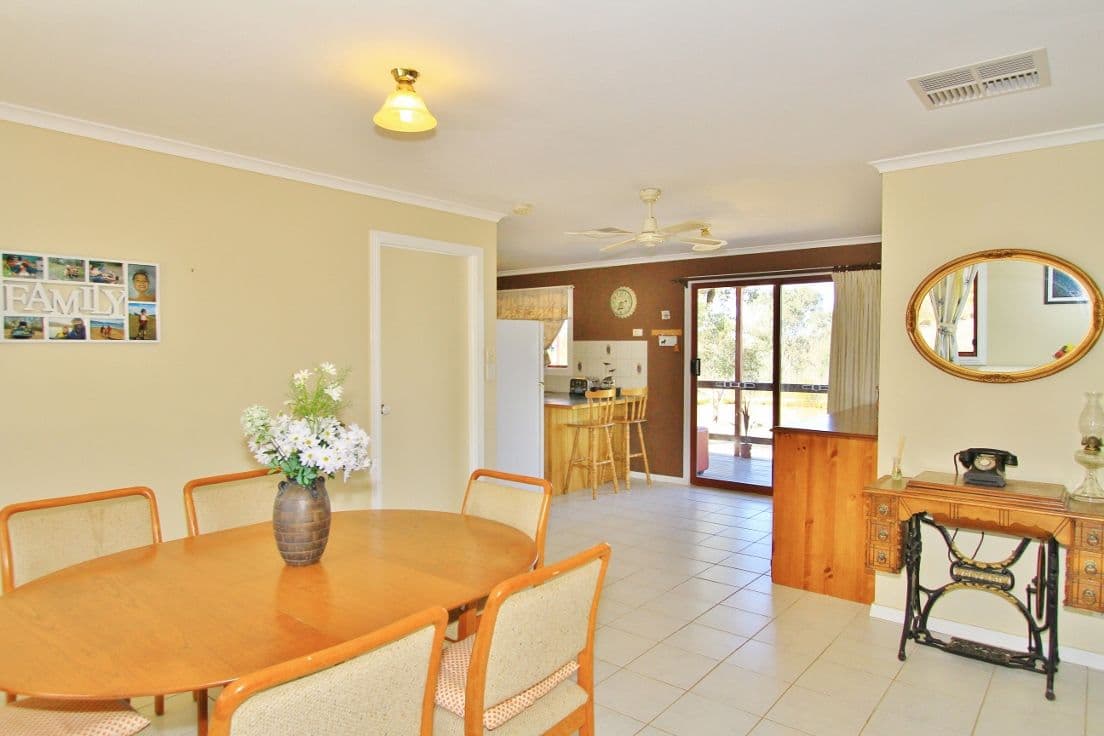 26 Hakea Court, Heathcote VIC 3523, Heathcote - Thumbnail 5