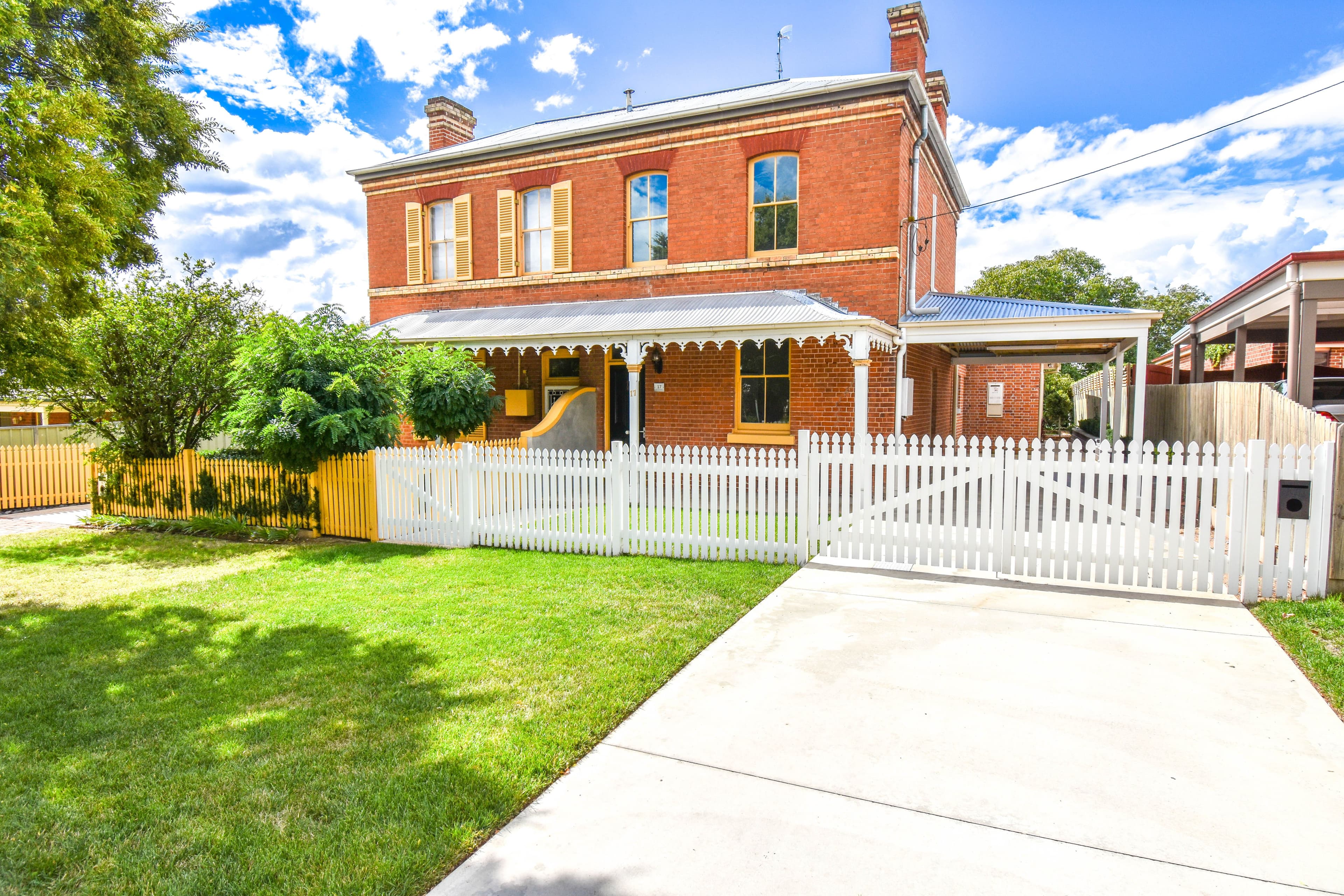 17 Morrisset Street, Bathurst NSW 2795, Bathurst - Image 1