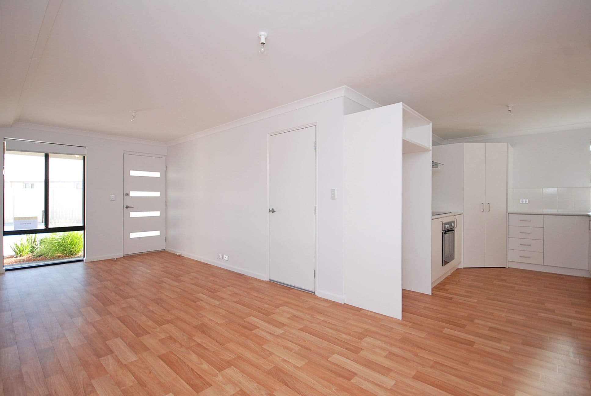 Unit 14 Moonlight Crescent, Jurien Bay WA 6516, Jurien Bay - Thumbnail 3