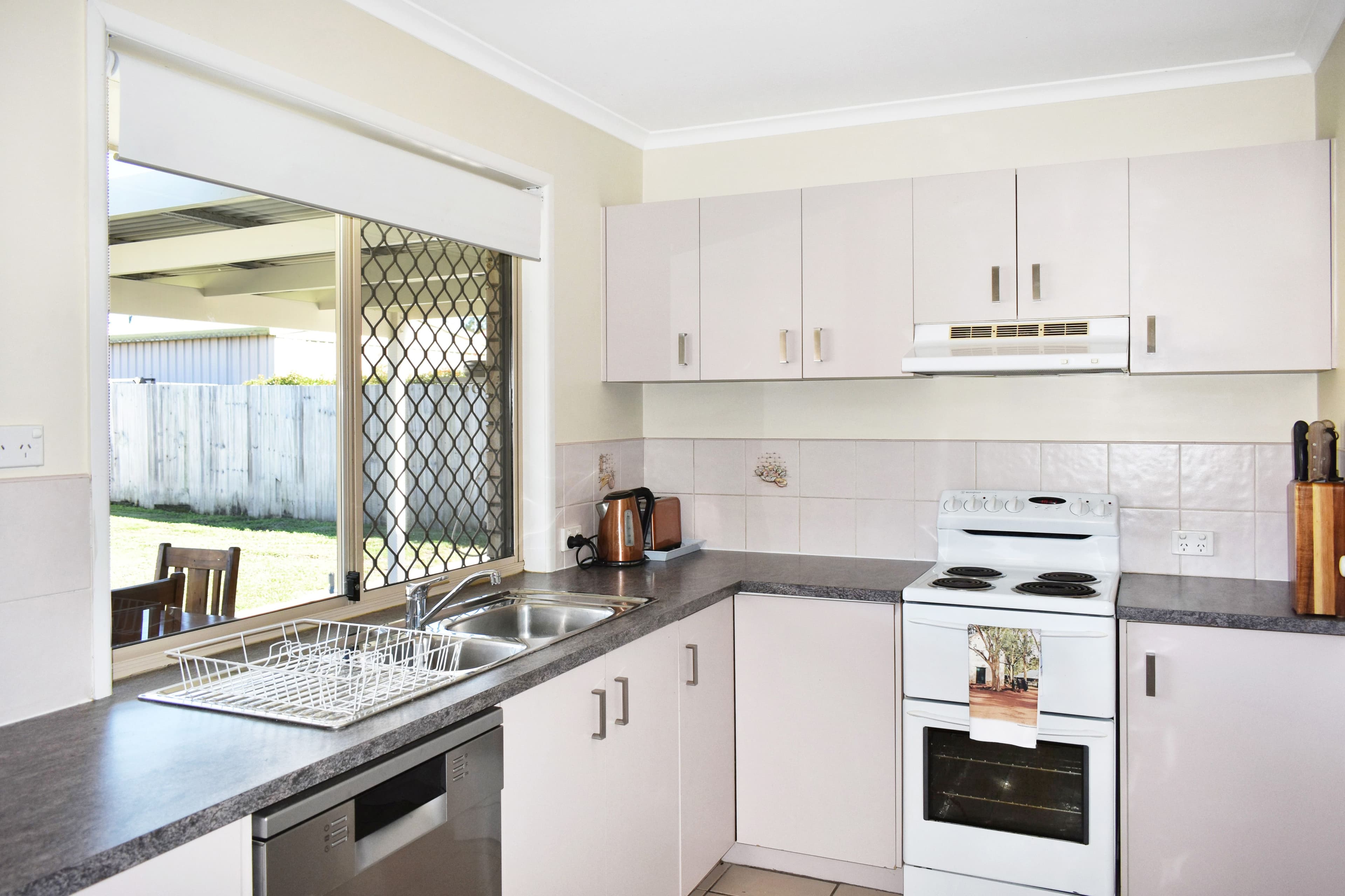 5 Rosewood Court, Landsborough QLD 4550, Landsborough - Thumbnail 2