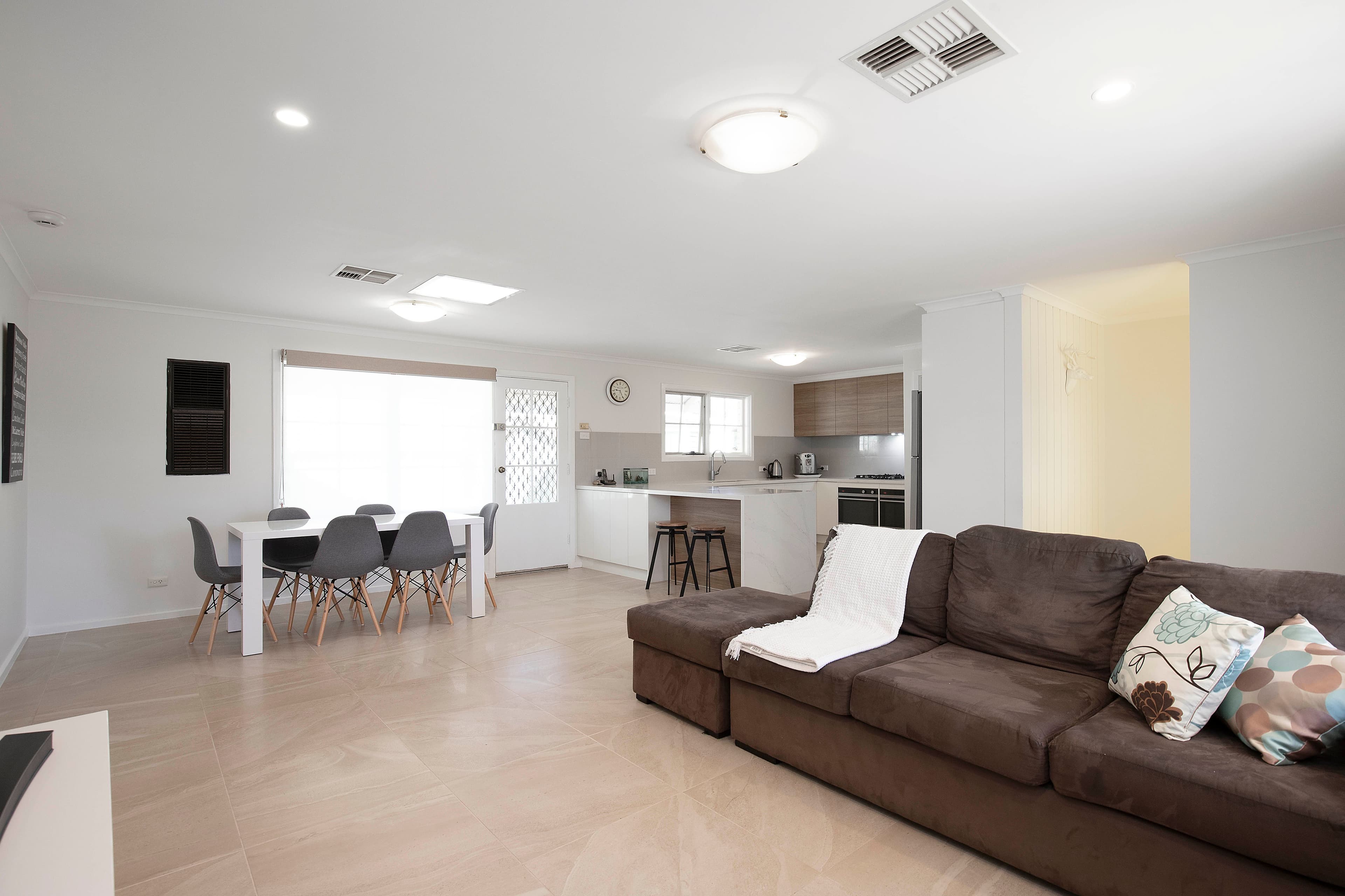2 Ashburton Avenue, West Lakes Shore SA 5020, West Lakes Shore - Thumbnail 5