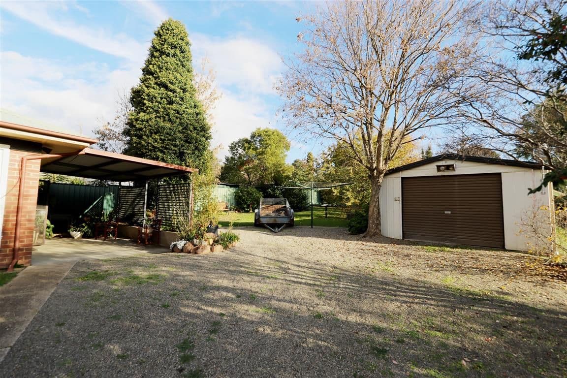 29 Lambie Street, Tumut - Thumbnail 2