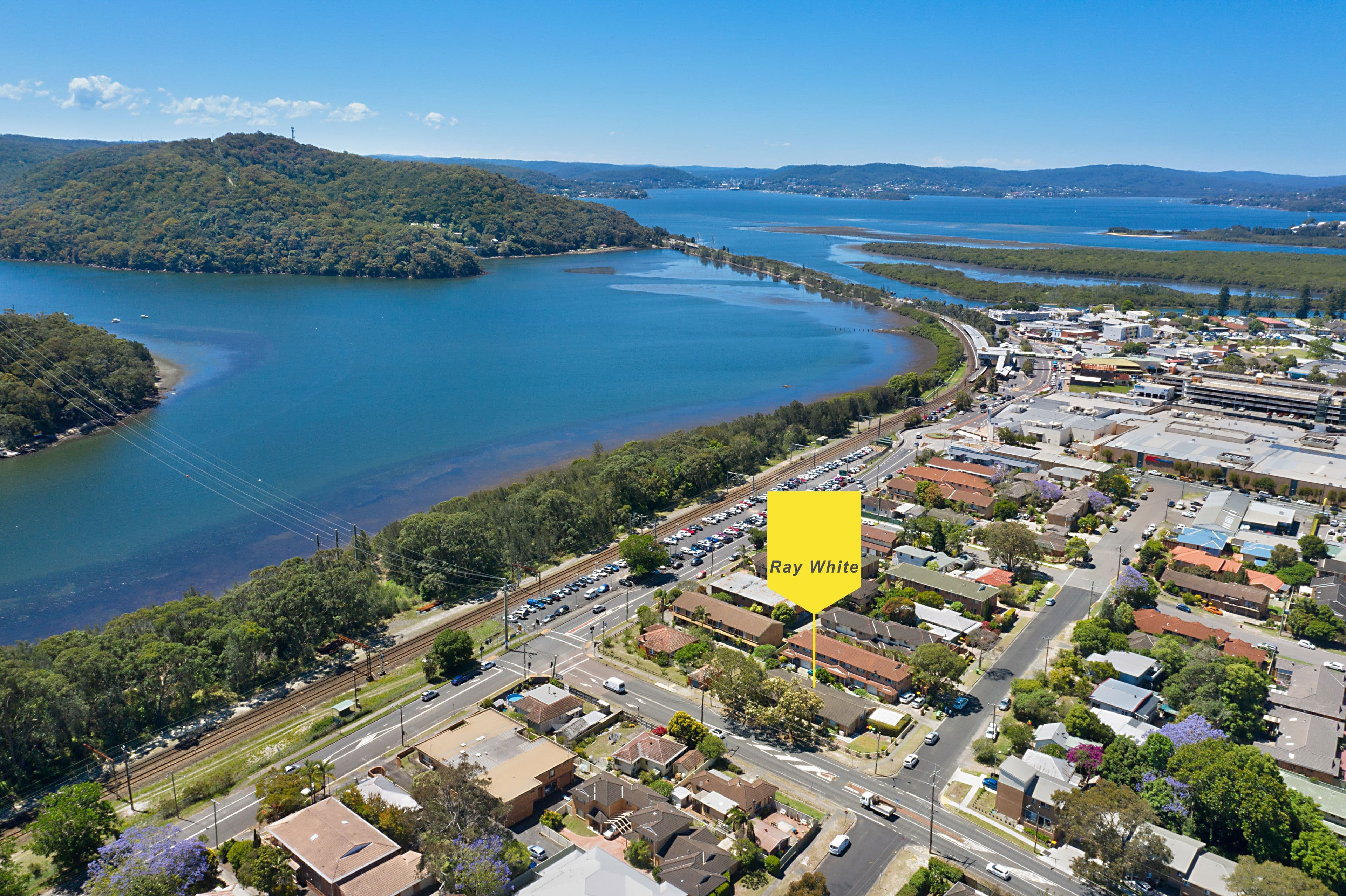4 Ocean Beach Road, Woy Woy NSW 2256, Woy Woy - Thumbnail 2