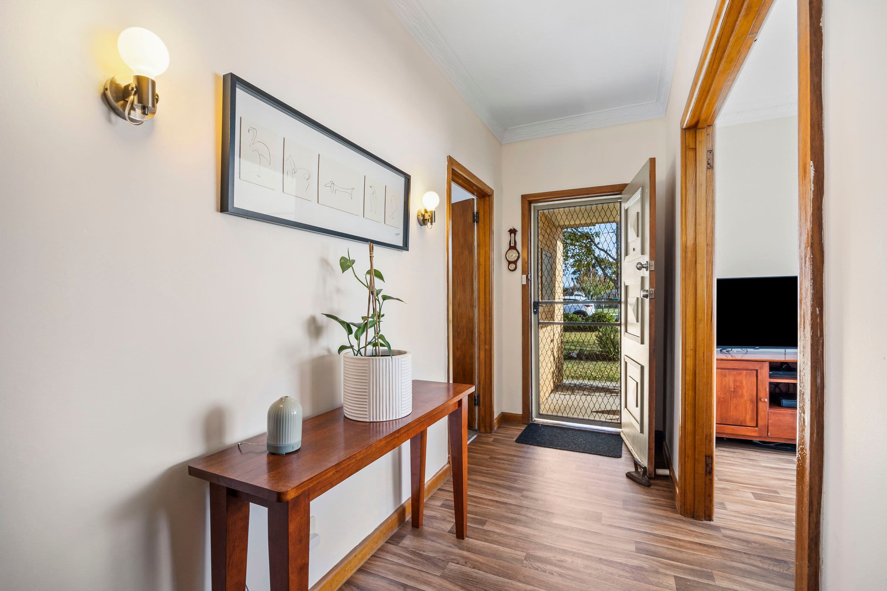 8 Grammar Street, Wendouree VIC 3355, Wendouree - Thumbnail 3