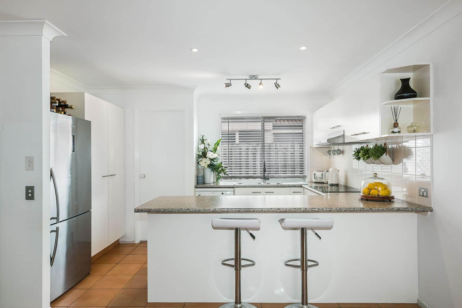 8 Harrow Place, Arundel QLD 4214, Arundel - Thumbnail 4