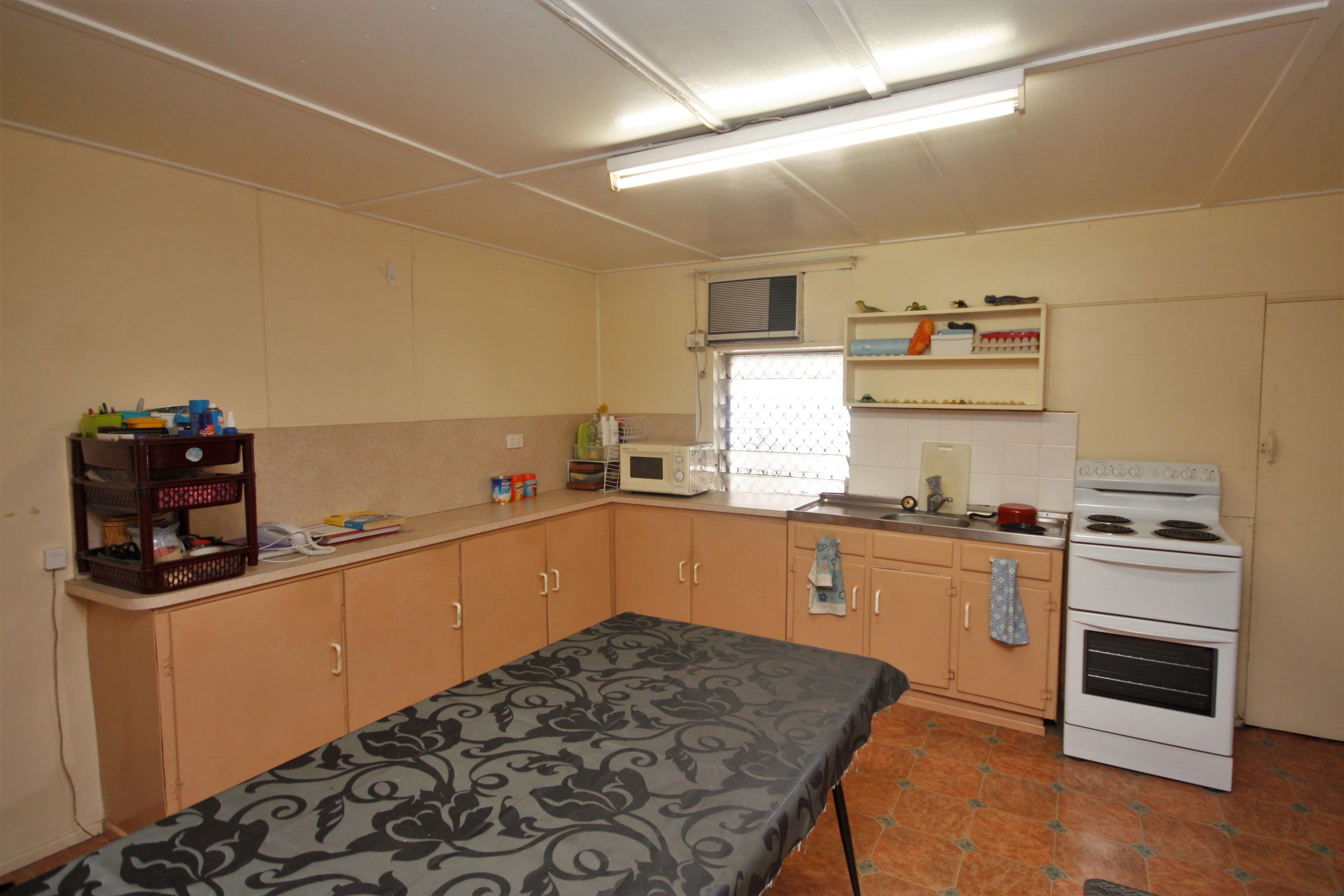 23 Cameron Street, Ayr QLD 4807, Ayr - Thumbnail 3