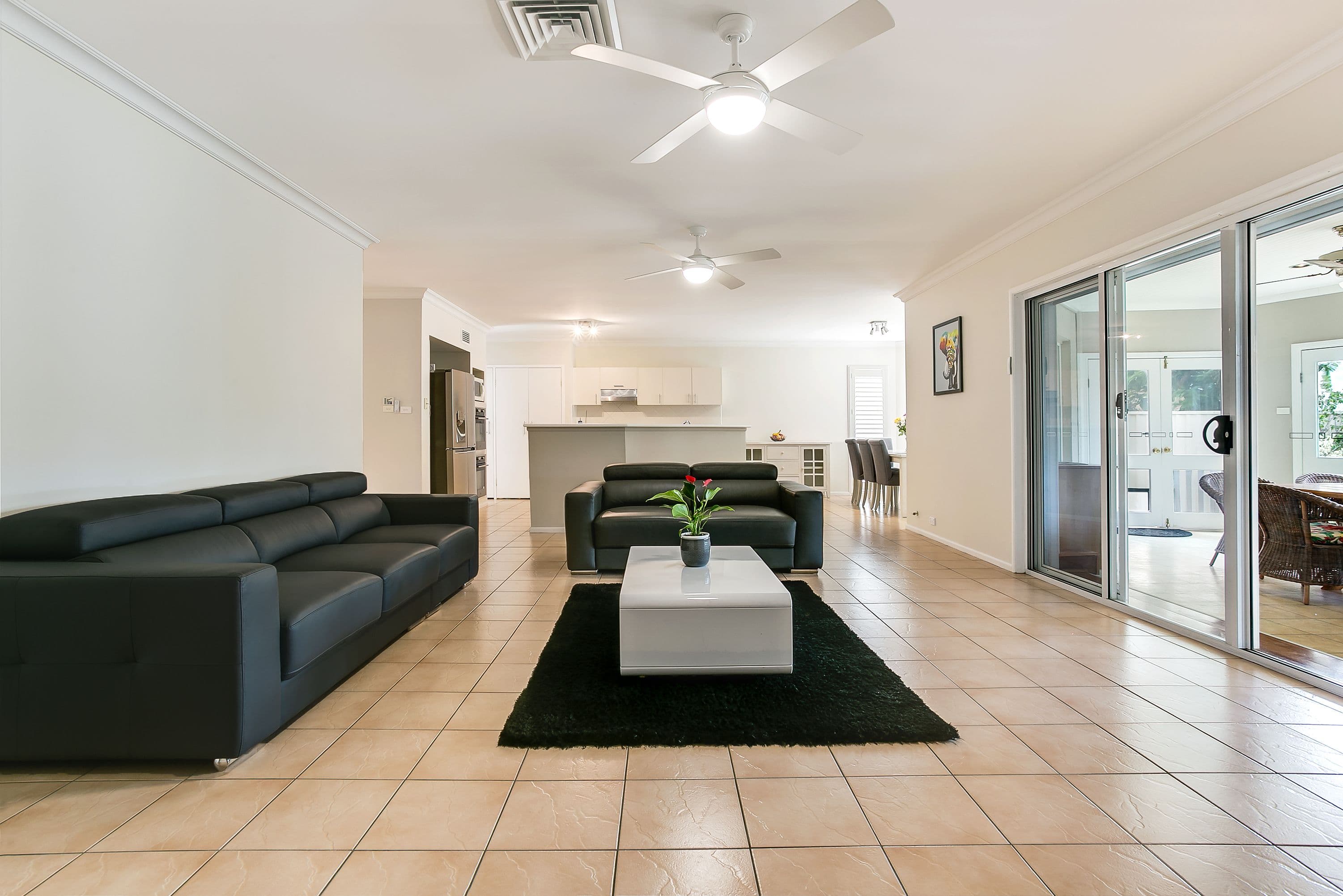 9 Lodi Close, West Hoxton - Thumbnail 5