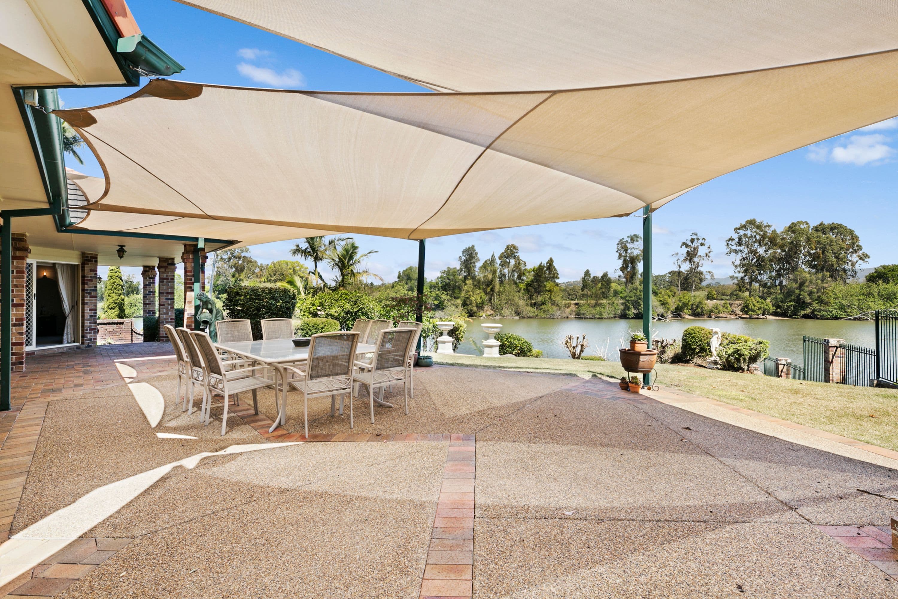 42 Kawana Crescent, Ashmore QLD 4214, Ashmore - Thumbnail 4