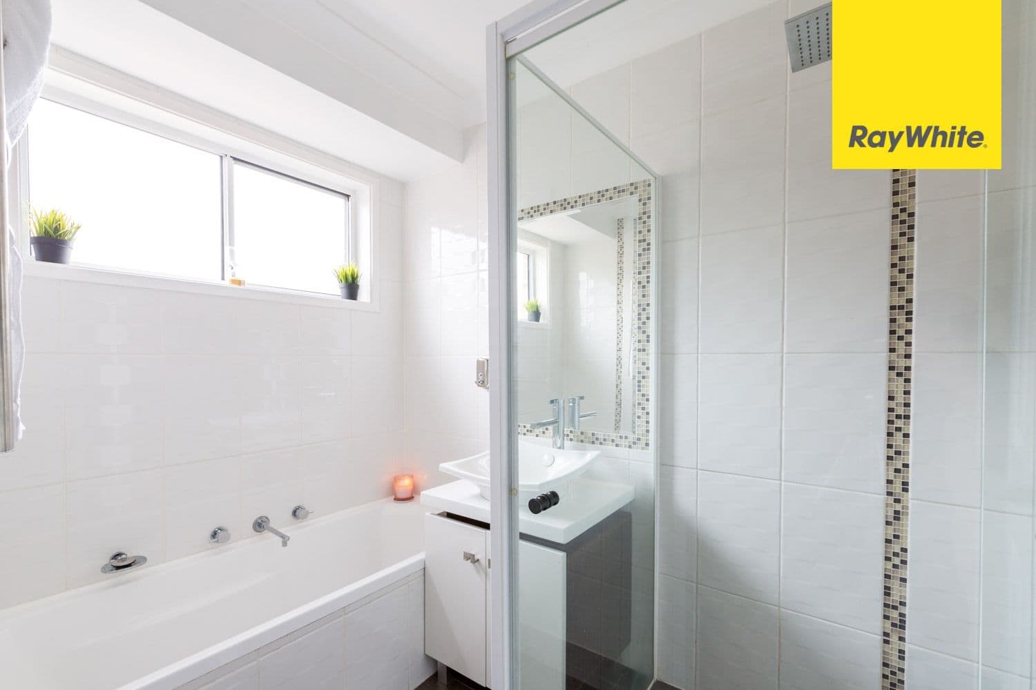 7 Ripley Place, Hassall Grove - Thumbnail 6