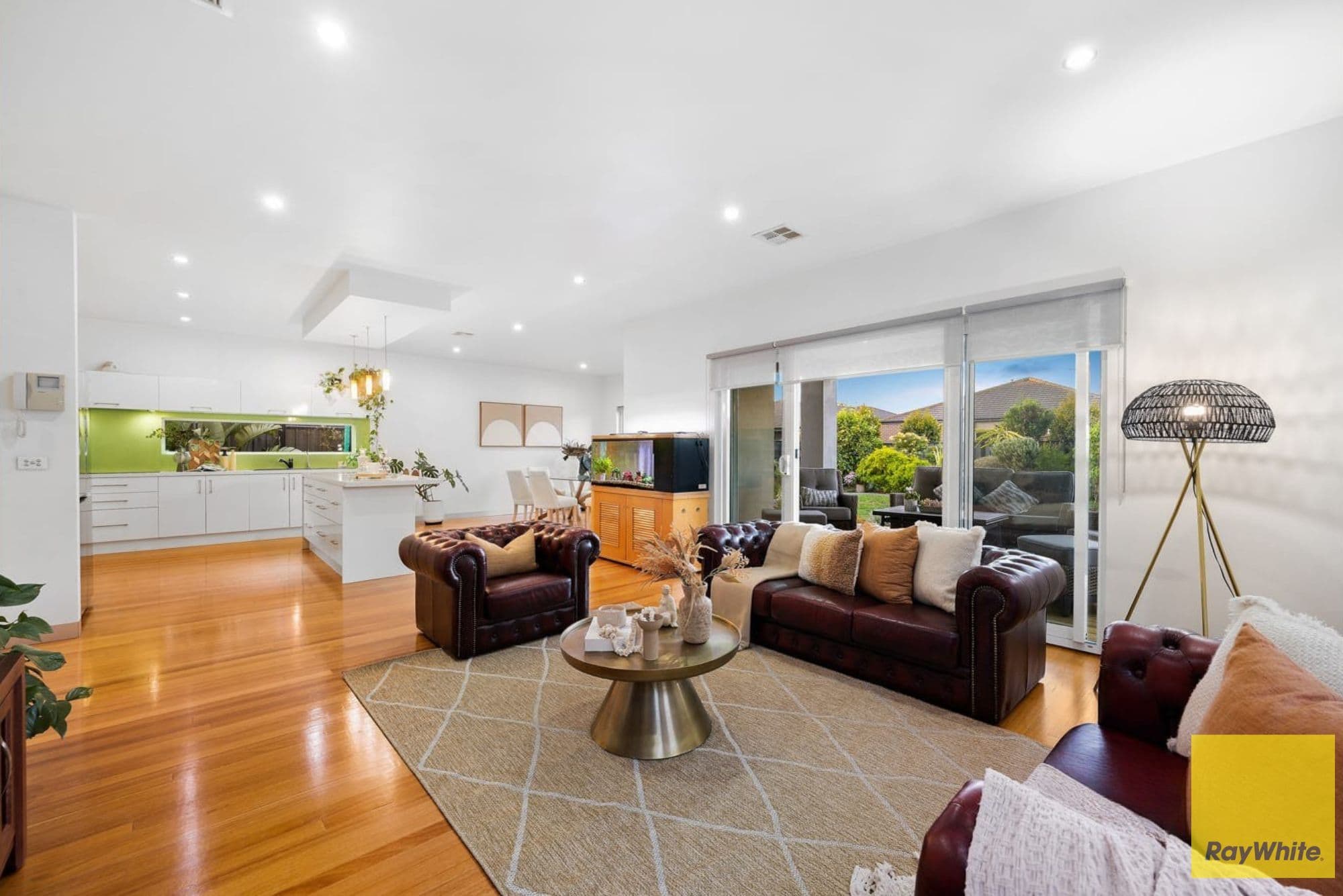 8 Cordner Way, Point Cook VIC 3030, Point Cook - Thumbnail 4
