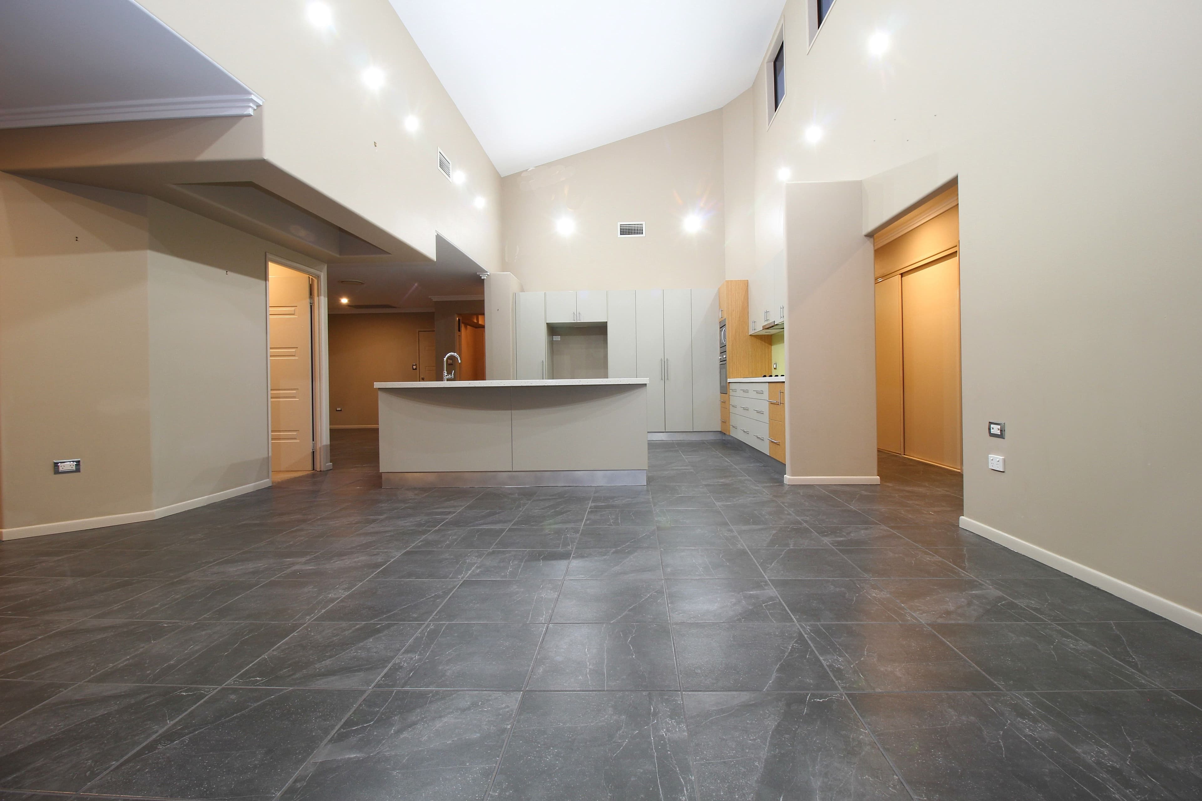 21 Callaghan Street, Emerald QLD 4720, Emerald - Thumbnail 7