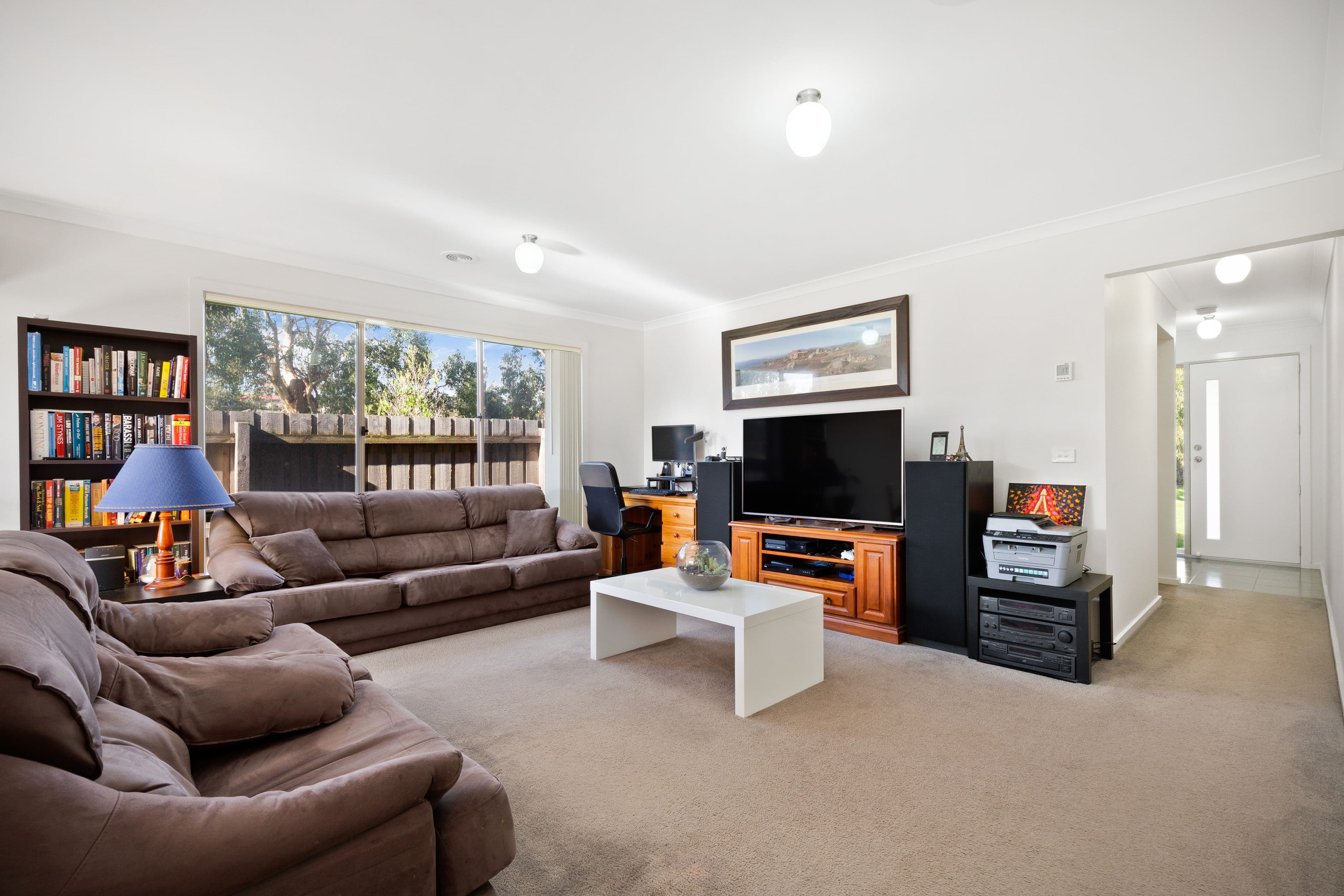 31 Shakespeare Court, Drouin VIC 3818, Drouin - Thumbnail 3