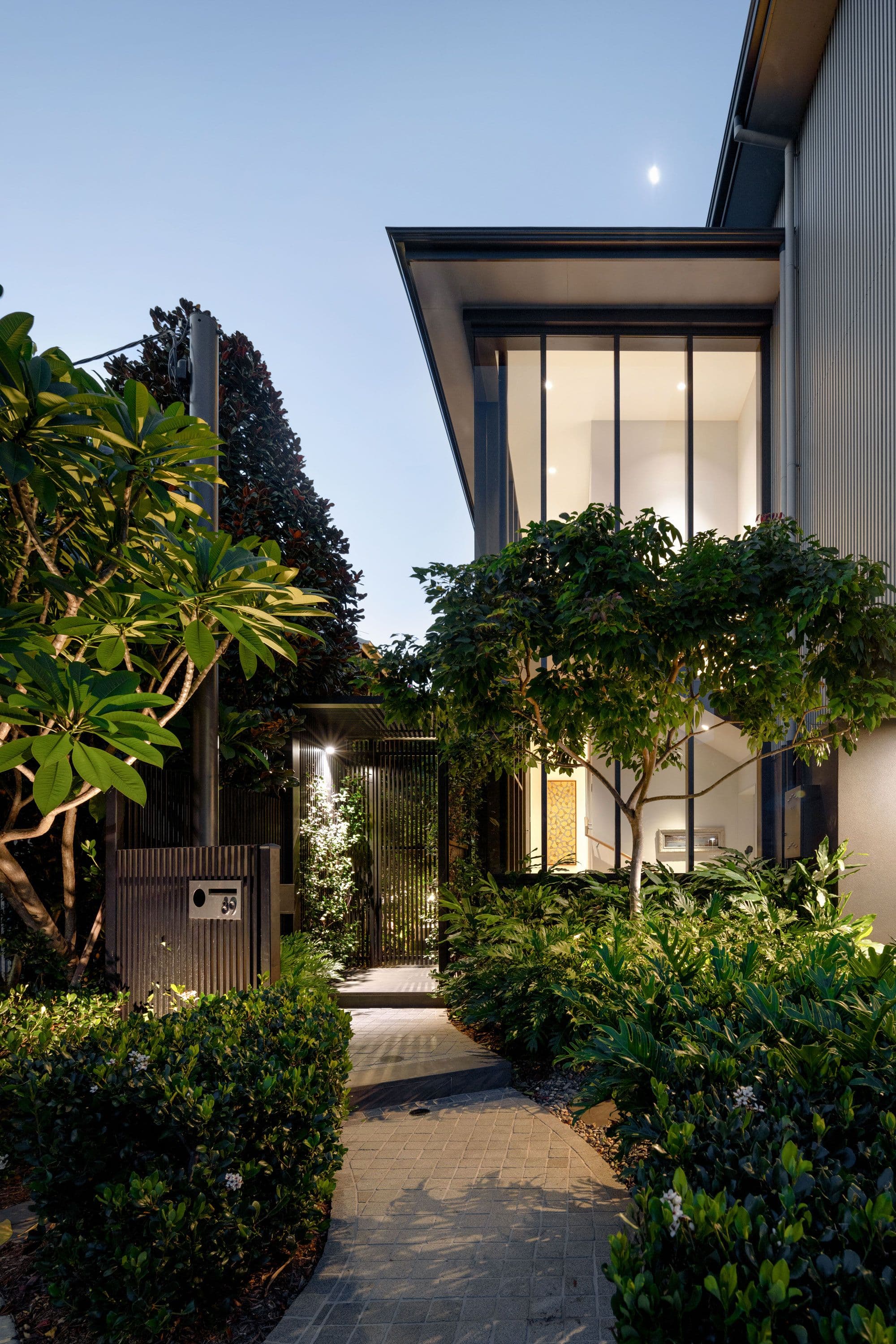 89 Oxlade Drive, New Farm QLD 4005, New Farm - Thumbnail 2
