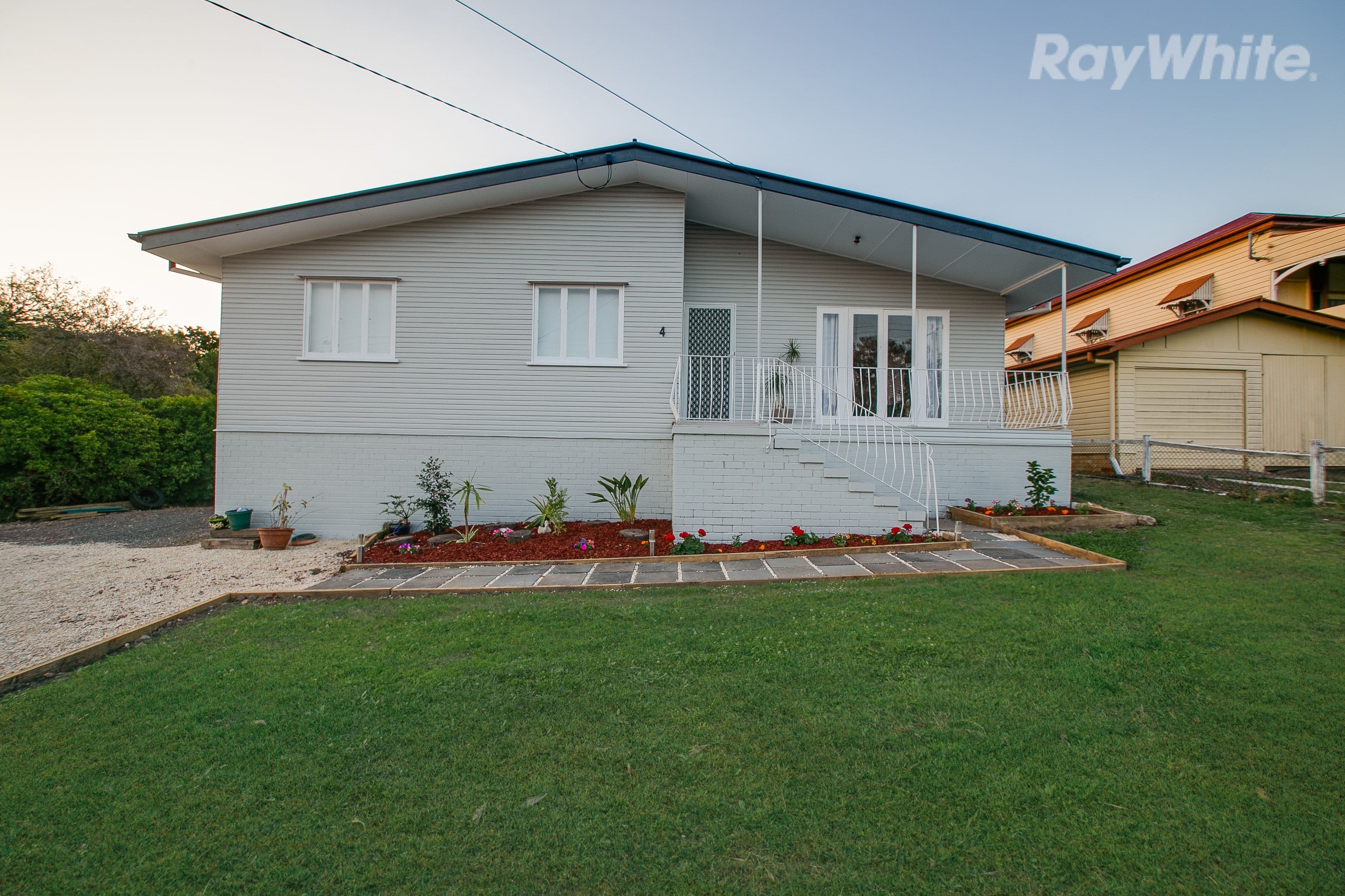 4 Holmes Street, North Ipswich QLD 4305, North Ipswich - Thumbnail 2