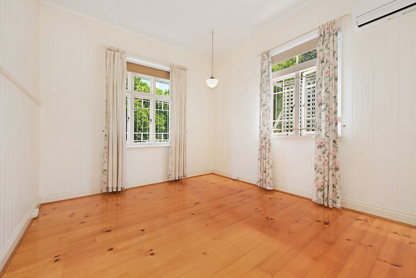 210 Long Street East, Graceville QLD 4075, Graceville - Thumbnail 5