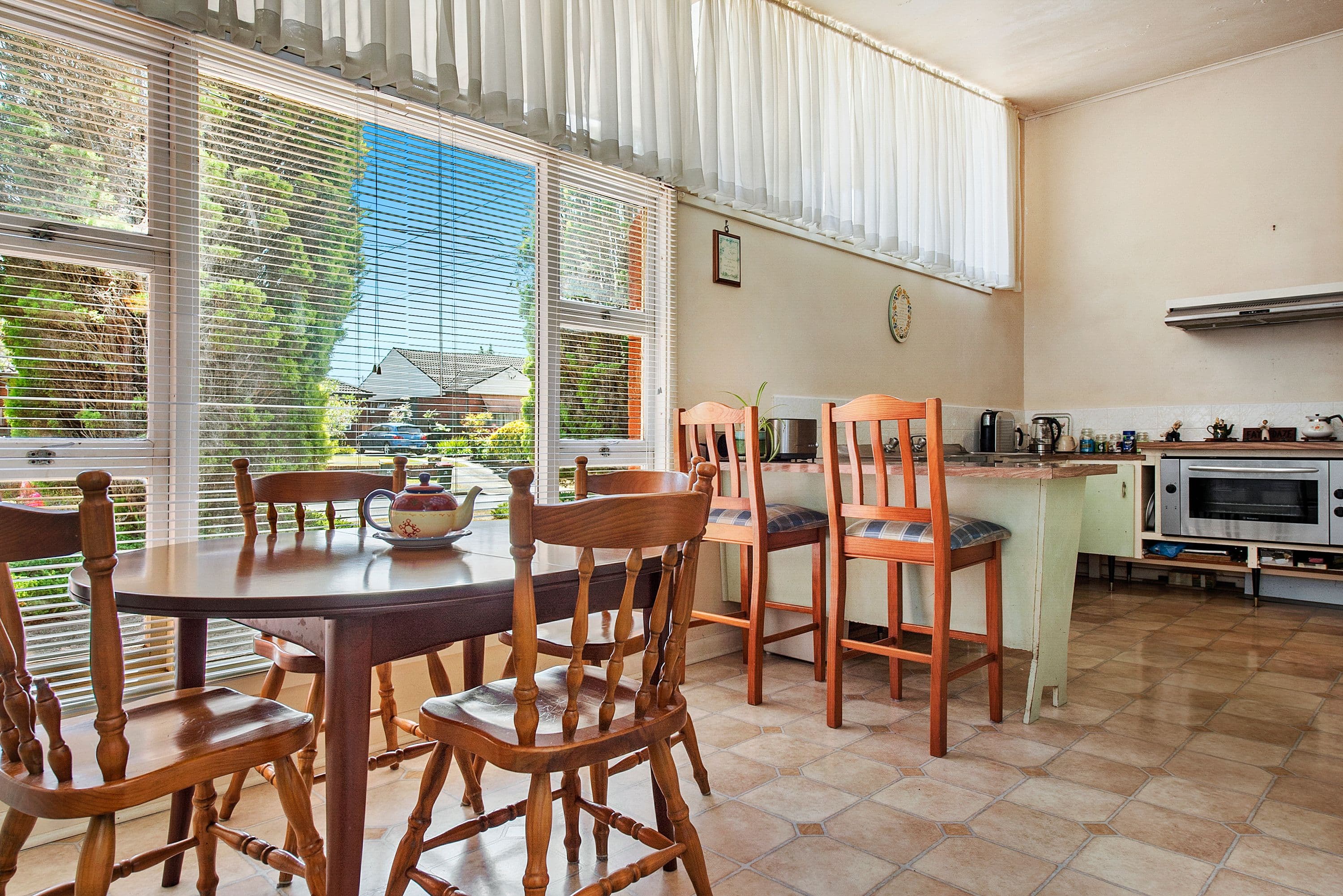 17 Brett Avenue, Hornsby Heights - Thumbnail 4