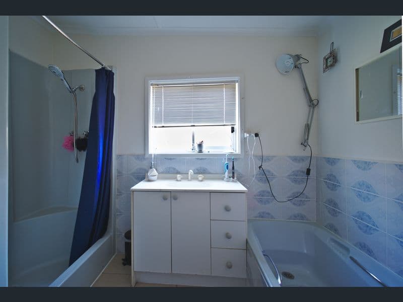 5 McArthur Avenue, St Albans VIC 3021, St Albans - Thumbnail 6
