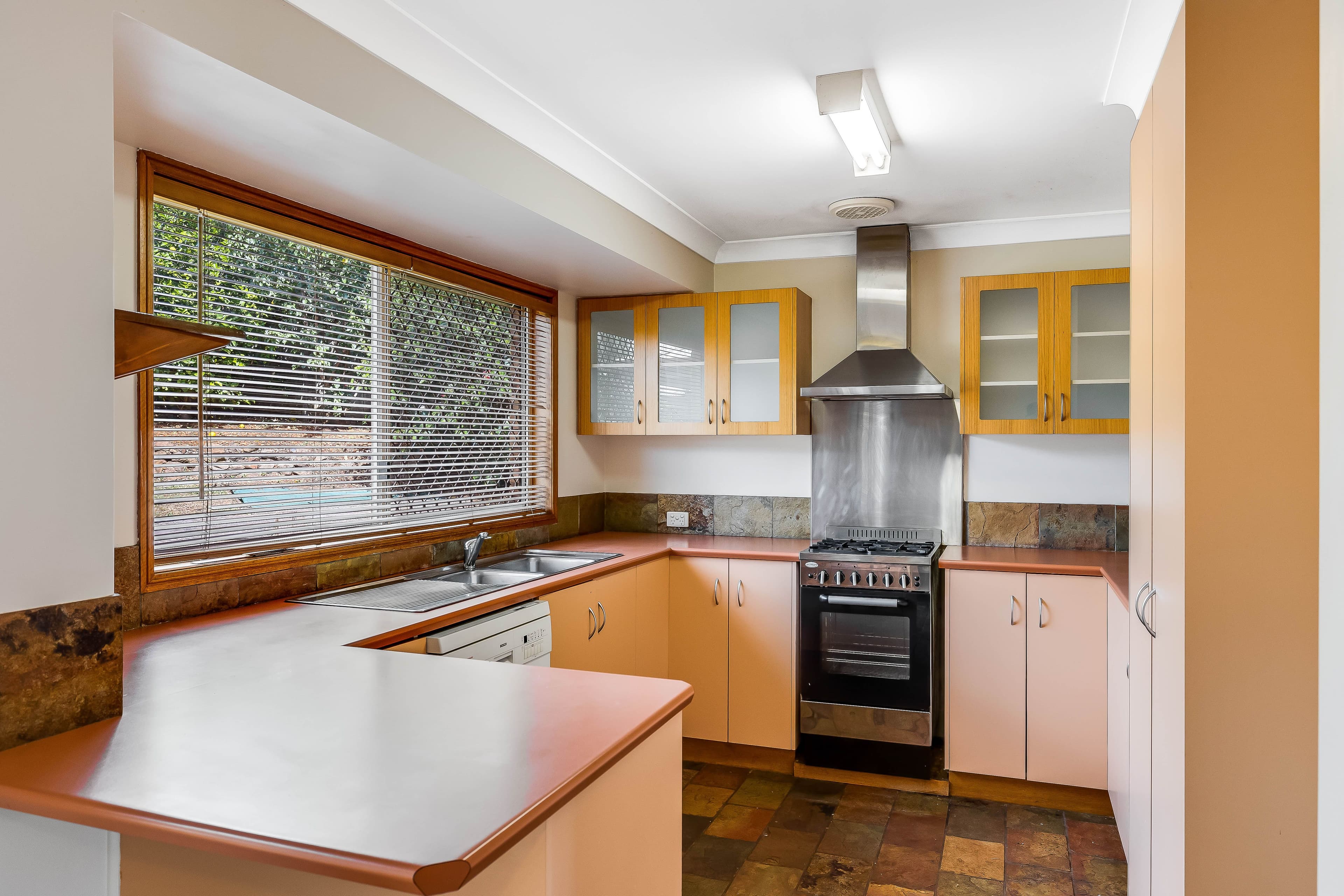 10 Dylan Court, Darling Heights QLD 4350, Darling Heights - Thumbnail 3