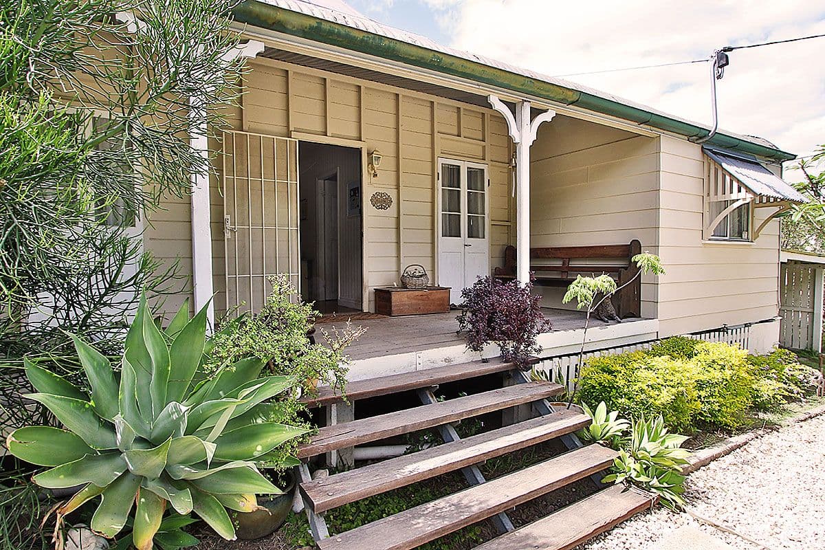108 Aspinall Street, Leichhardt QLD 4305, Leichhardt - Image 1
