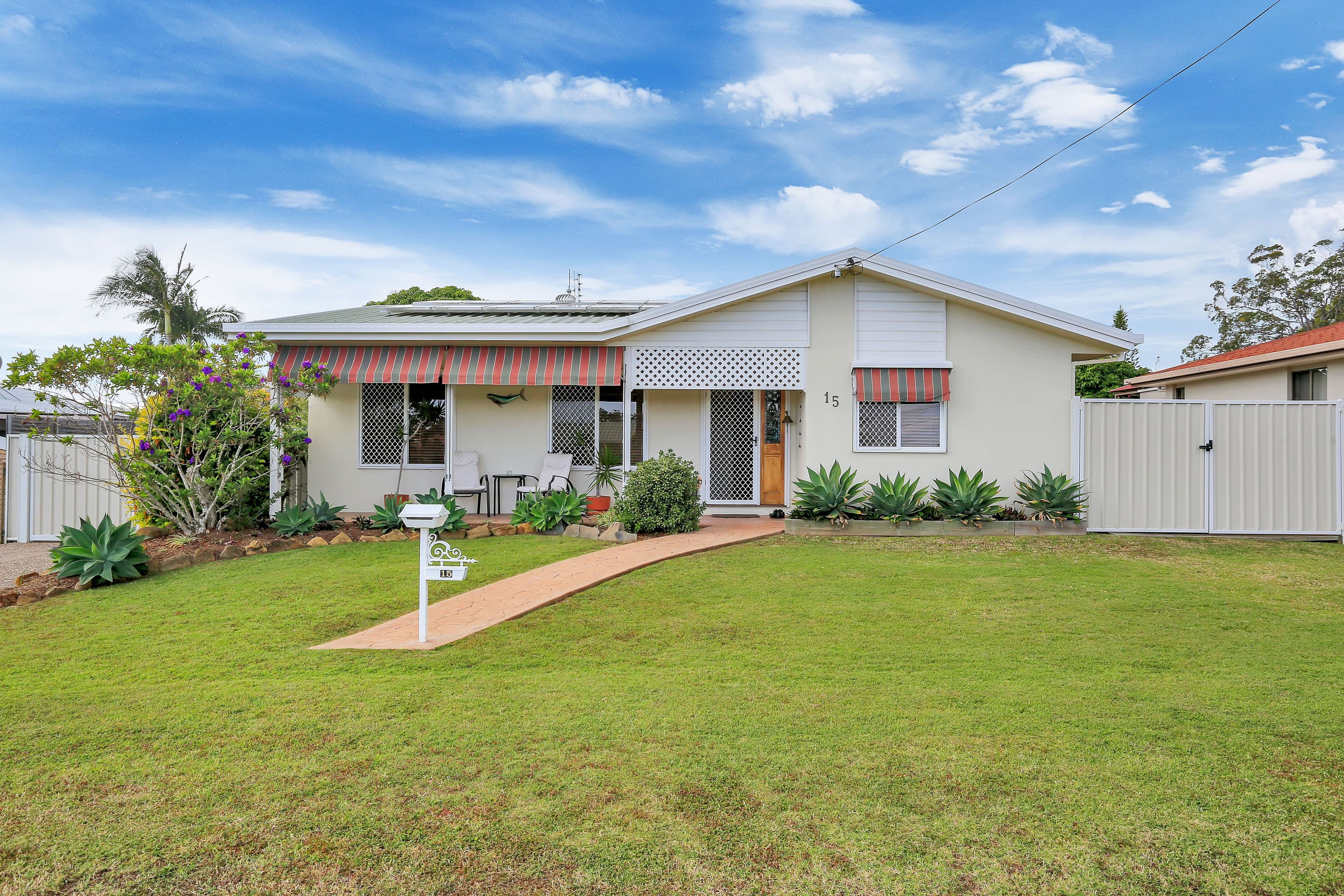 15 Mayfair Street, Point Vernon QLD 4655, Point Vernon - Image 1