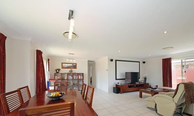 8 Darcy Court, Bracken Ridge QLD 4017, Bracken Ridge - Thumbnail 2