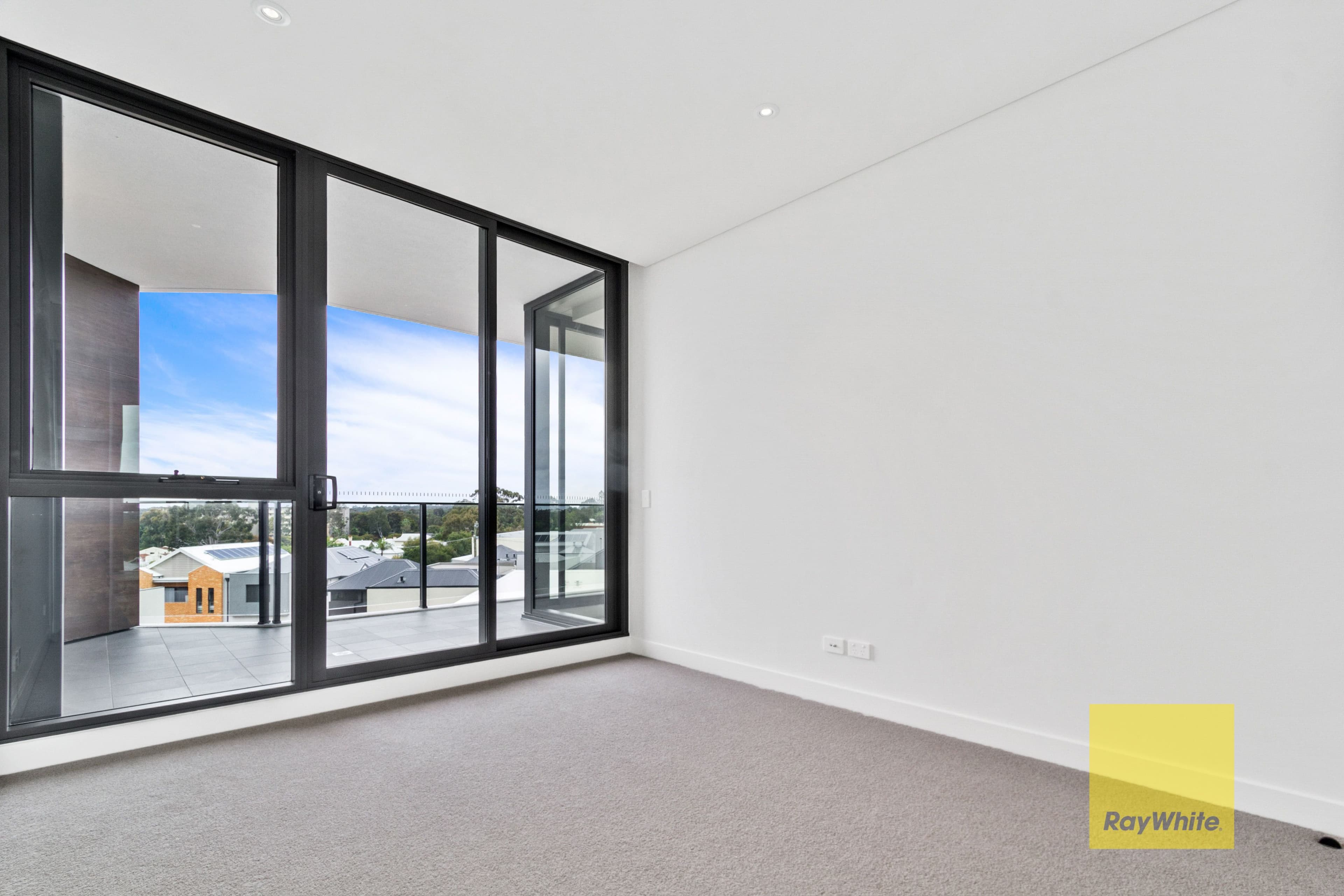 A318 1 Kyle Way, Claremont on the Park, Claremont WA 6010, Claremont - Thumbnail 2